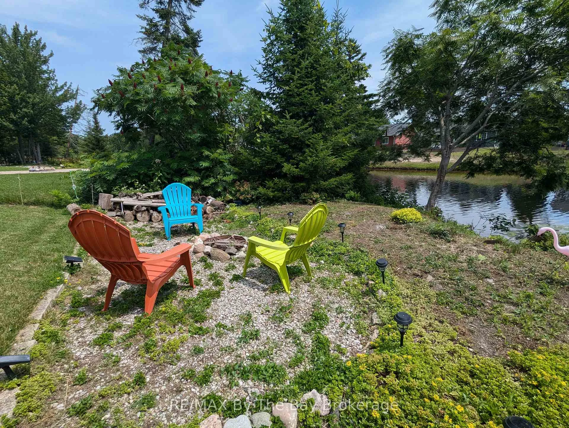 Photo 22 of 3 White Pines Trail, Wasaga Beach — HOMEH