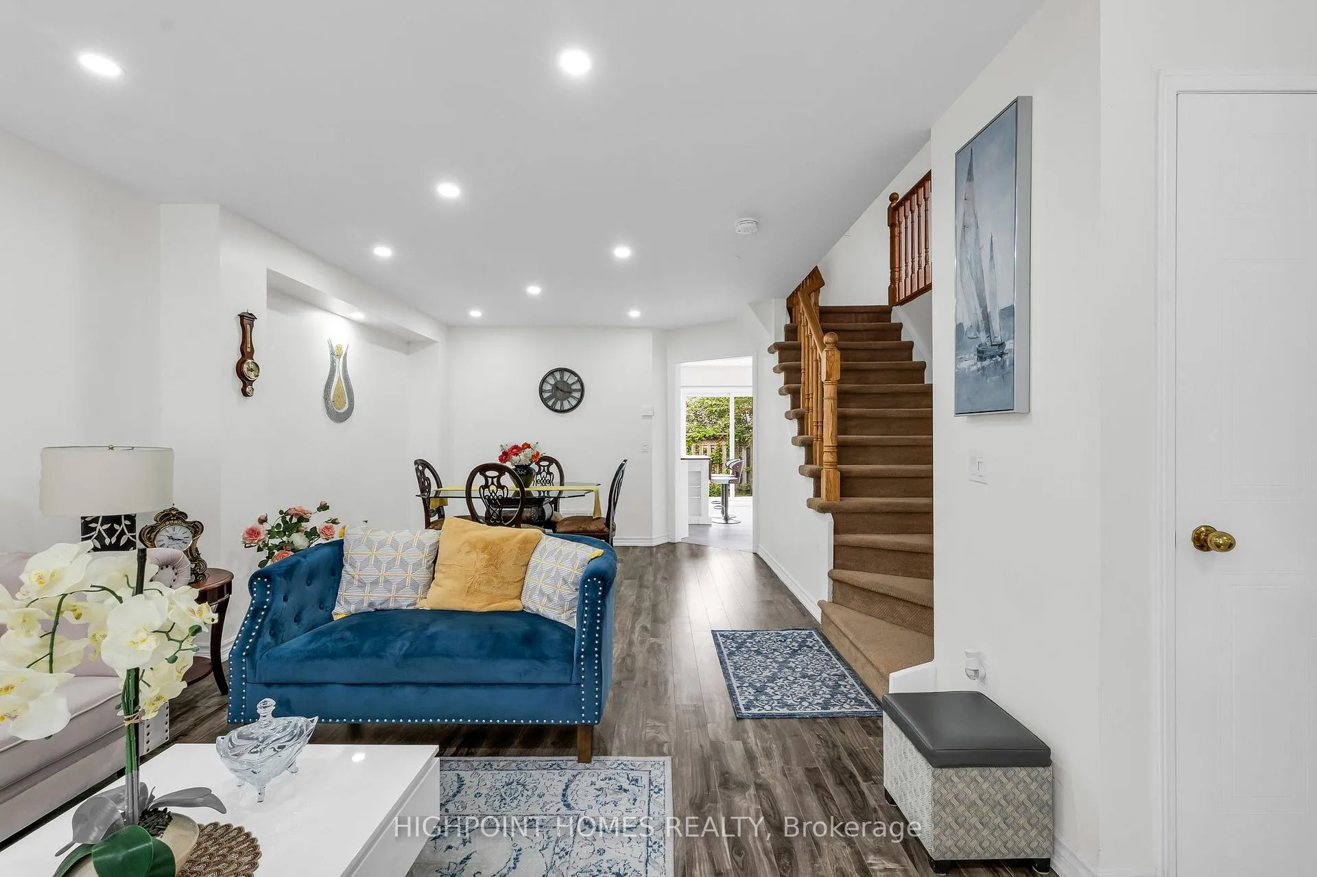 Photo 4 of 41 Softneedle Avenue, Brampton, Sandringham-Wellington — HOMEH
