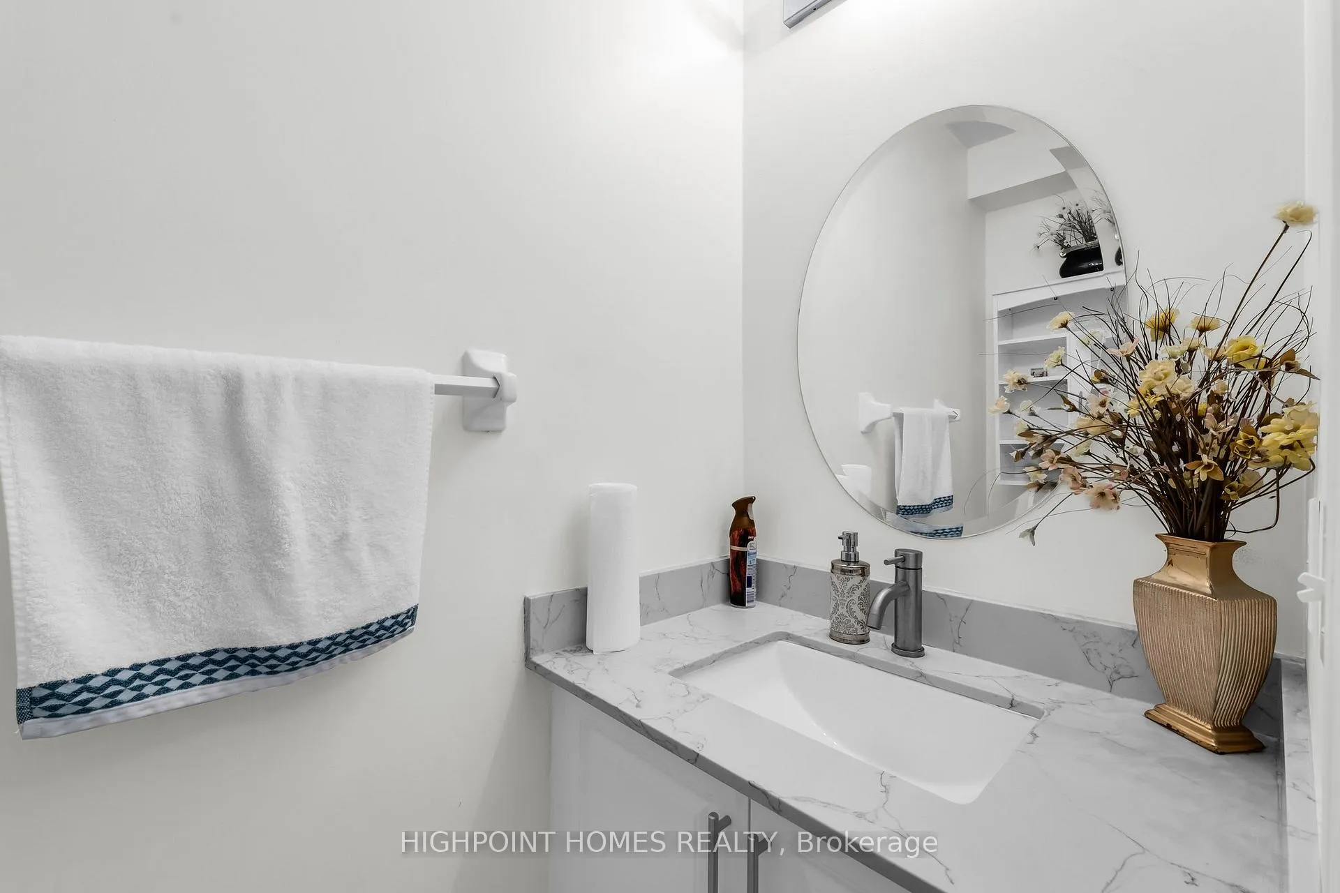 Photo 9 of 41 Softneedle Avenue, Brampton, Sandringham-Wellington — HOMEH