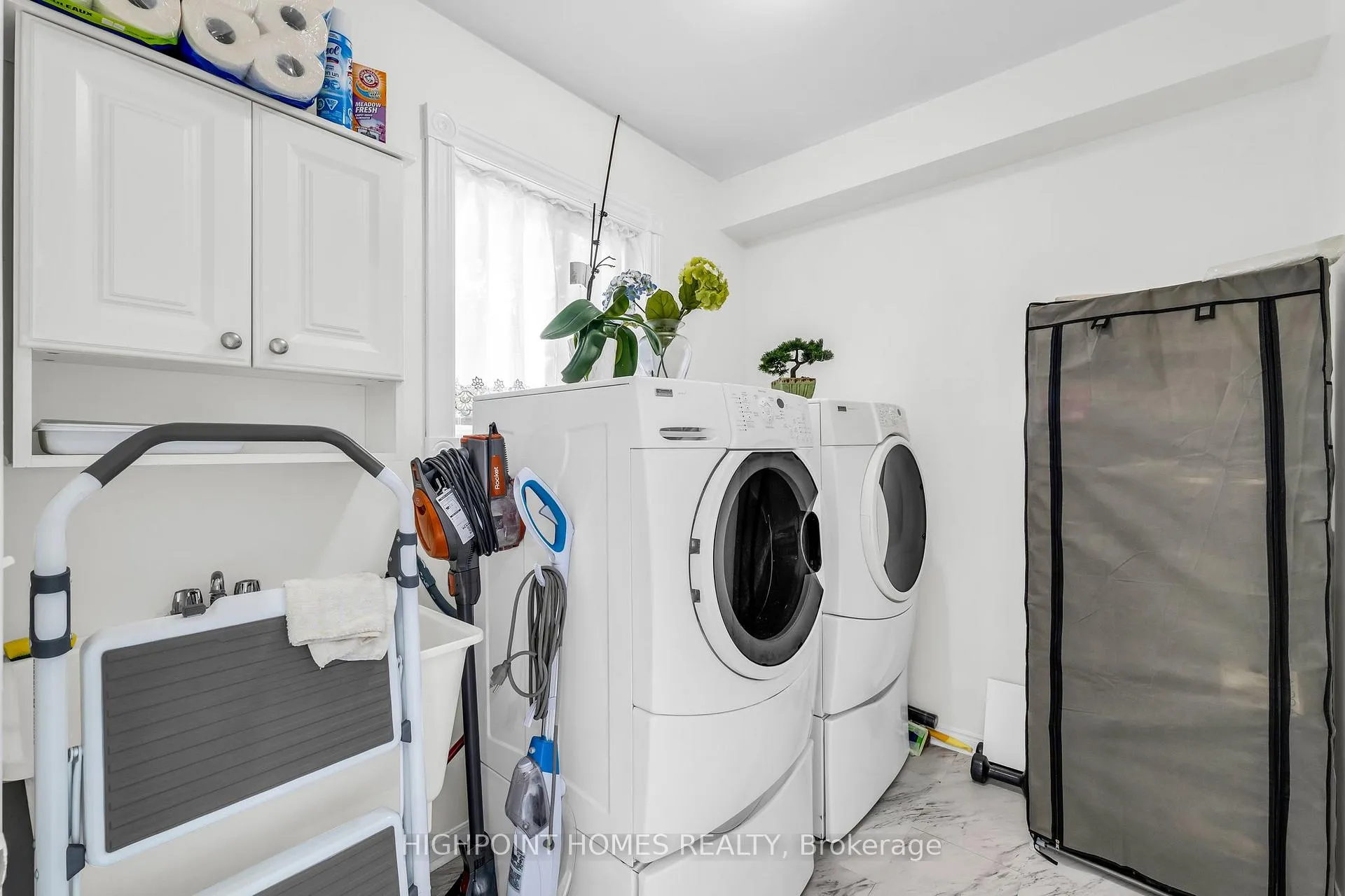 Photo 27 of 41 Softneedle Avenue, Brampton, Sandringham-Wellington — HOMEH