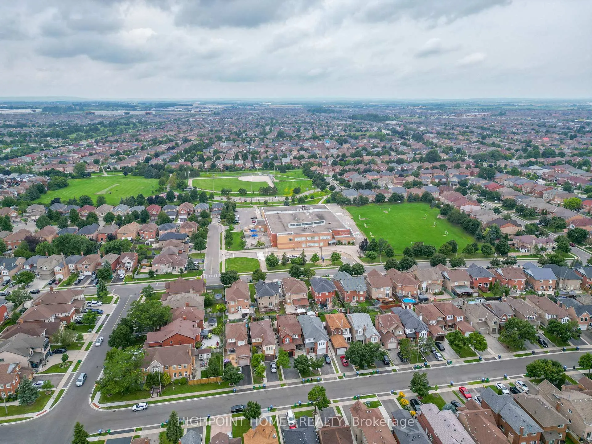 Photo 35 of 41 Softneedle Avenue, Brampton, Sandringham-Wellington — HOMEH