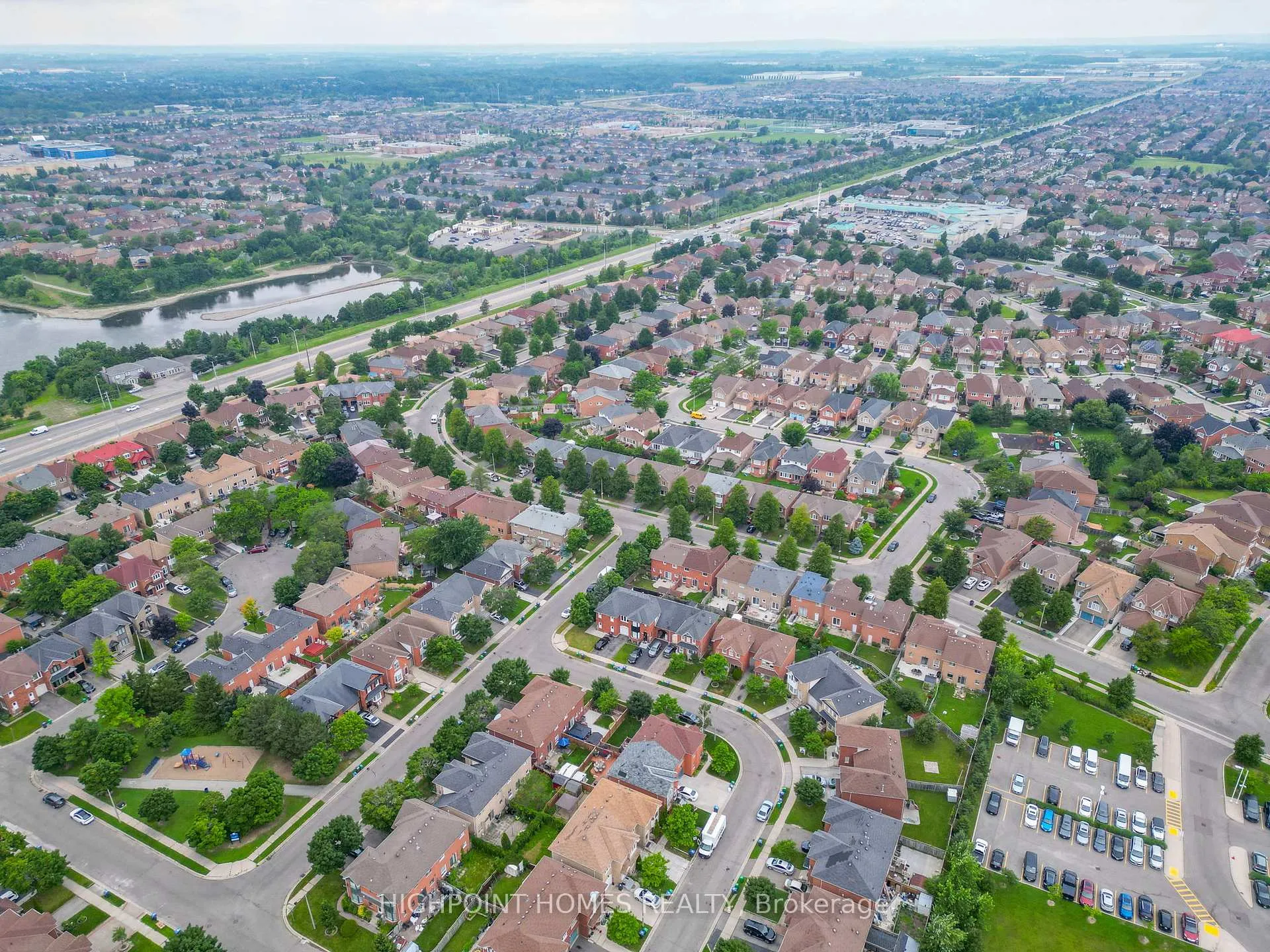 Photo 39 of 41 Softneedle Avenue, Brampton, Sandringham-Wellington — HOMEH