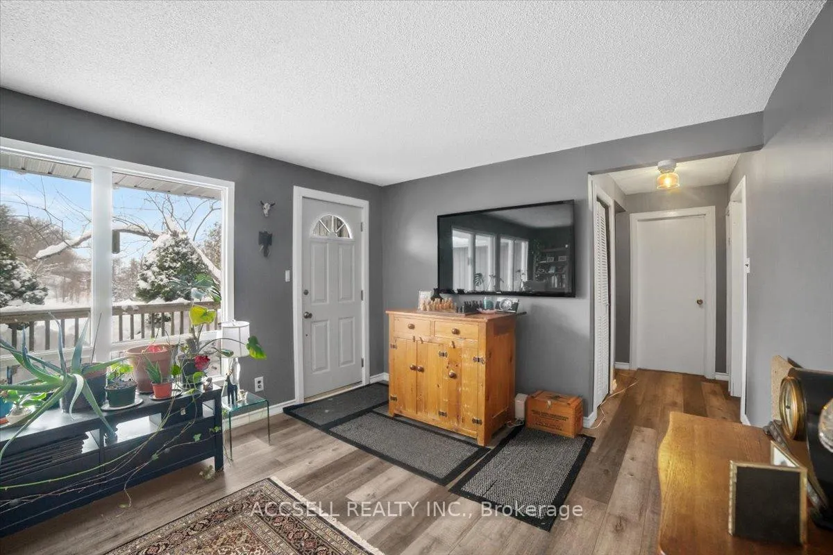 Photo 2 of 156 Evergreen Avenue, Tay, Port McNicoll — HOMEH