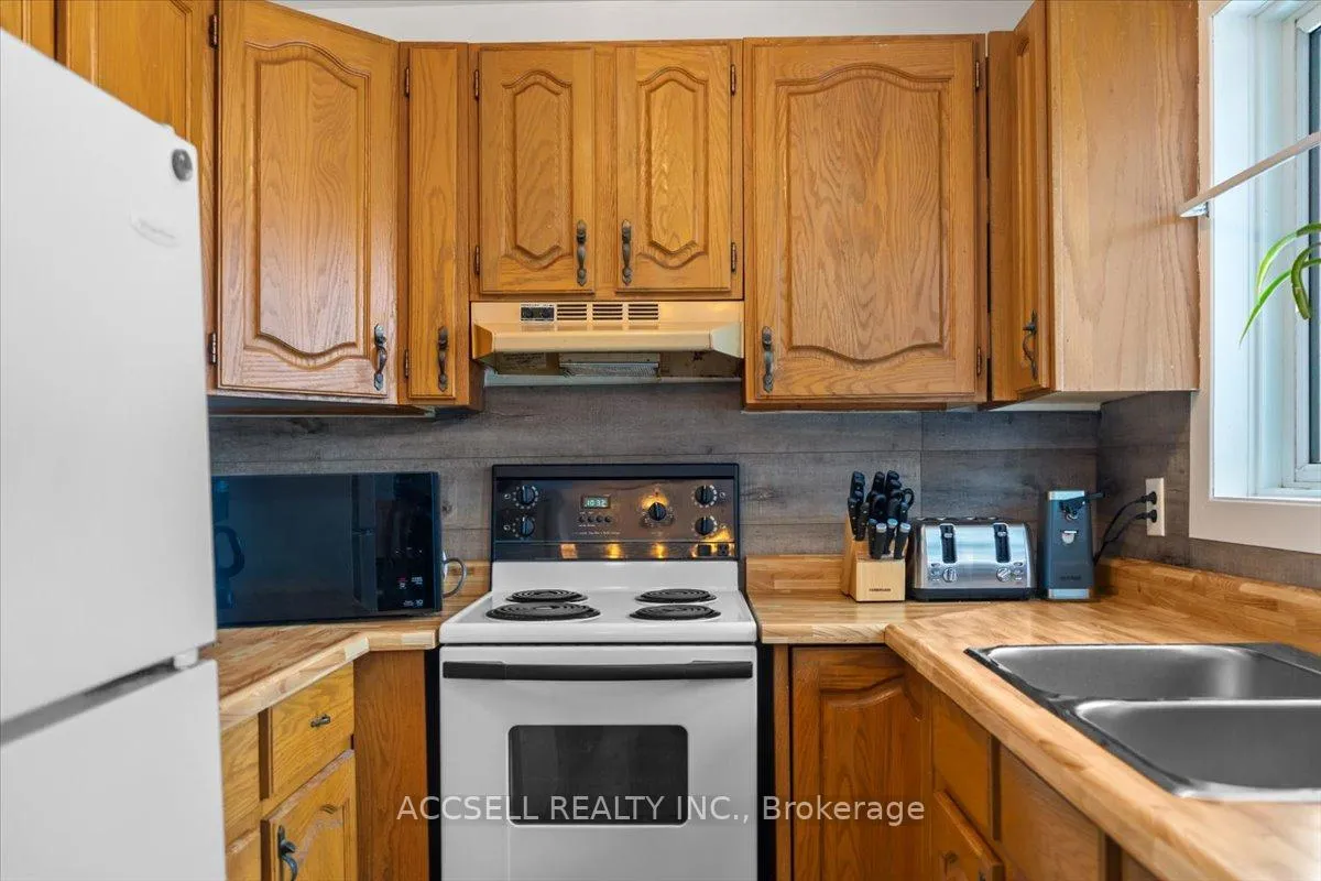 Photo 8 of 156 Evergreen Avenue, Tay, Port McNicoll — HOMEH