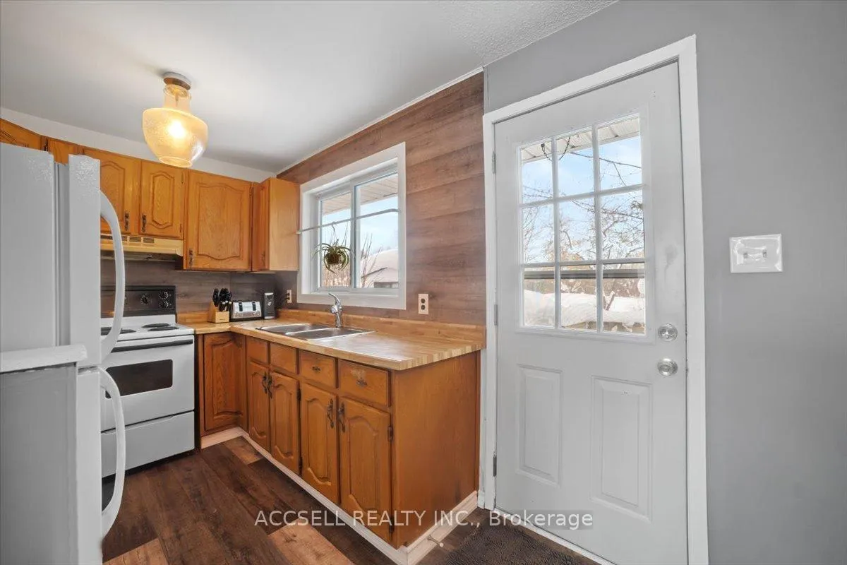 Photo 9 of 156 Evergreen Avenue, Tay, Port McNicoll — HOMEH
