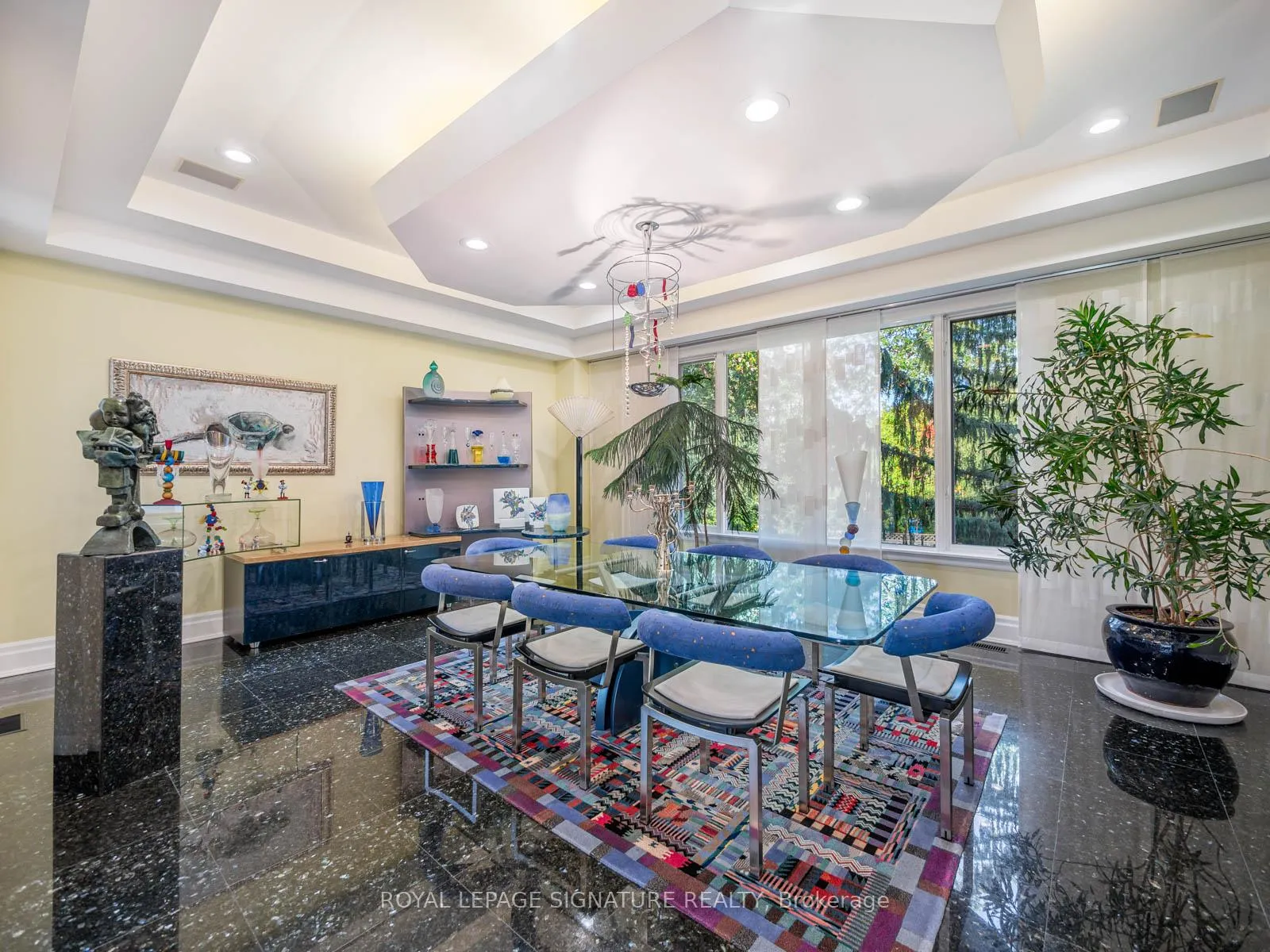 Photo 7 of 65 Charles Street, Vaughan, Crestwood-Springfarm-Yorkhill — HOMEH