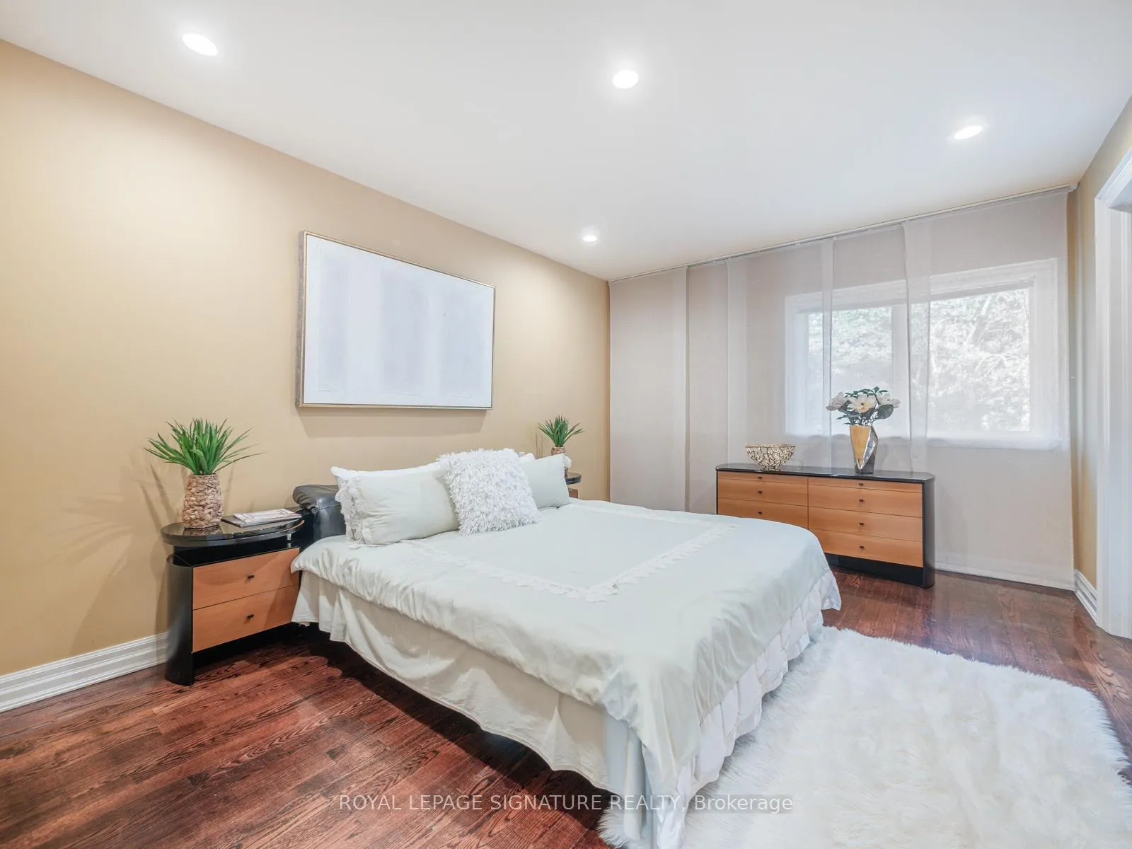 Photo 22 of 65 Charles Street, Vaughan, Crestwood-Springfarm-Yorkhill — HOMEH