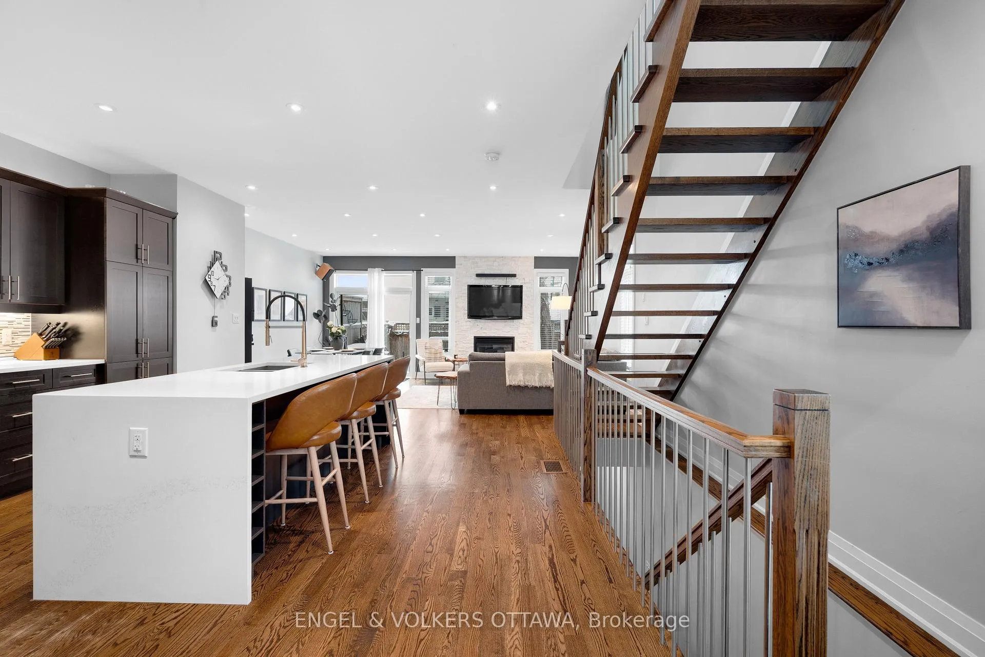 Photo 5 of 327 Duncairn Avenue, Ottawa, Westboro/Hampton Park — HOMEH