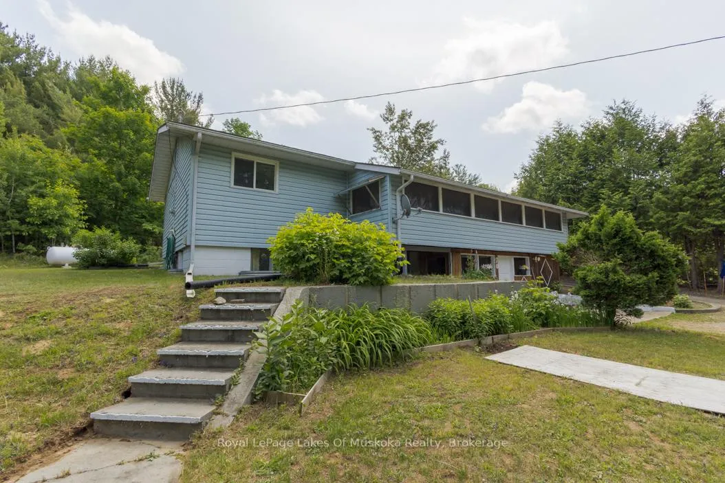 Photo 1 of 70 Buker Lane, Bracebridge, Macaulay — HOMEH