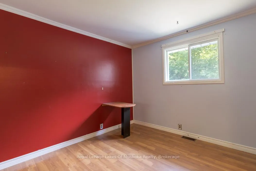Photo 12 of 70 Buker Lane, Bracebridge, Macaulay — HOMEH