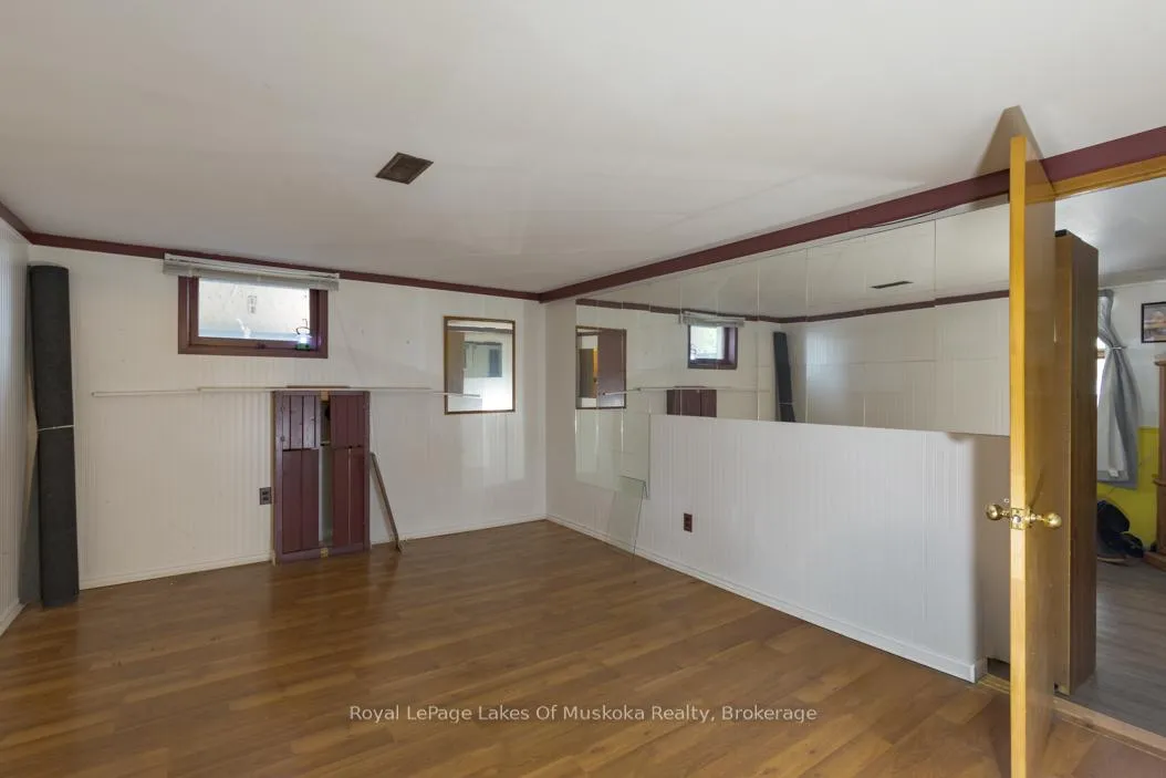 Photo 22 of 70 Buker Lane, Bracebridge, Macaulay — HOMEH