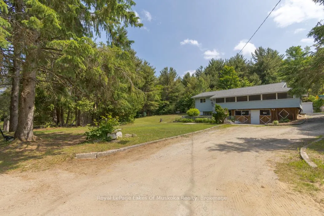Photo 23 of 70 Buker Lane, Bracebridge, Macaulay — HOMEH