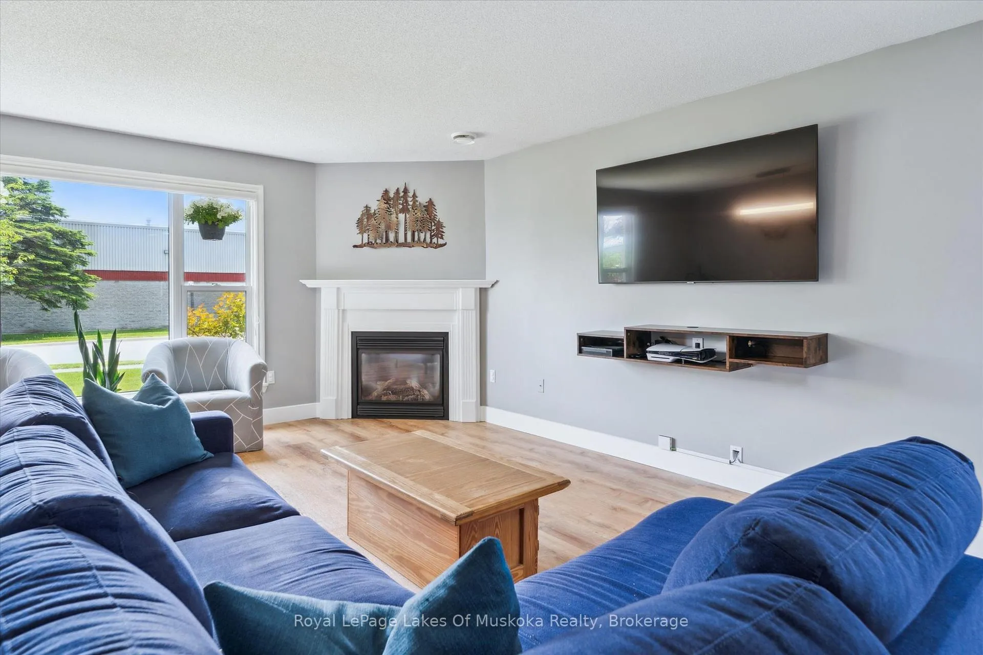 Photo 6 of 93 Balls Drive, Bracebridge, Monck (Bracebridge) — HOMEH