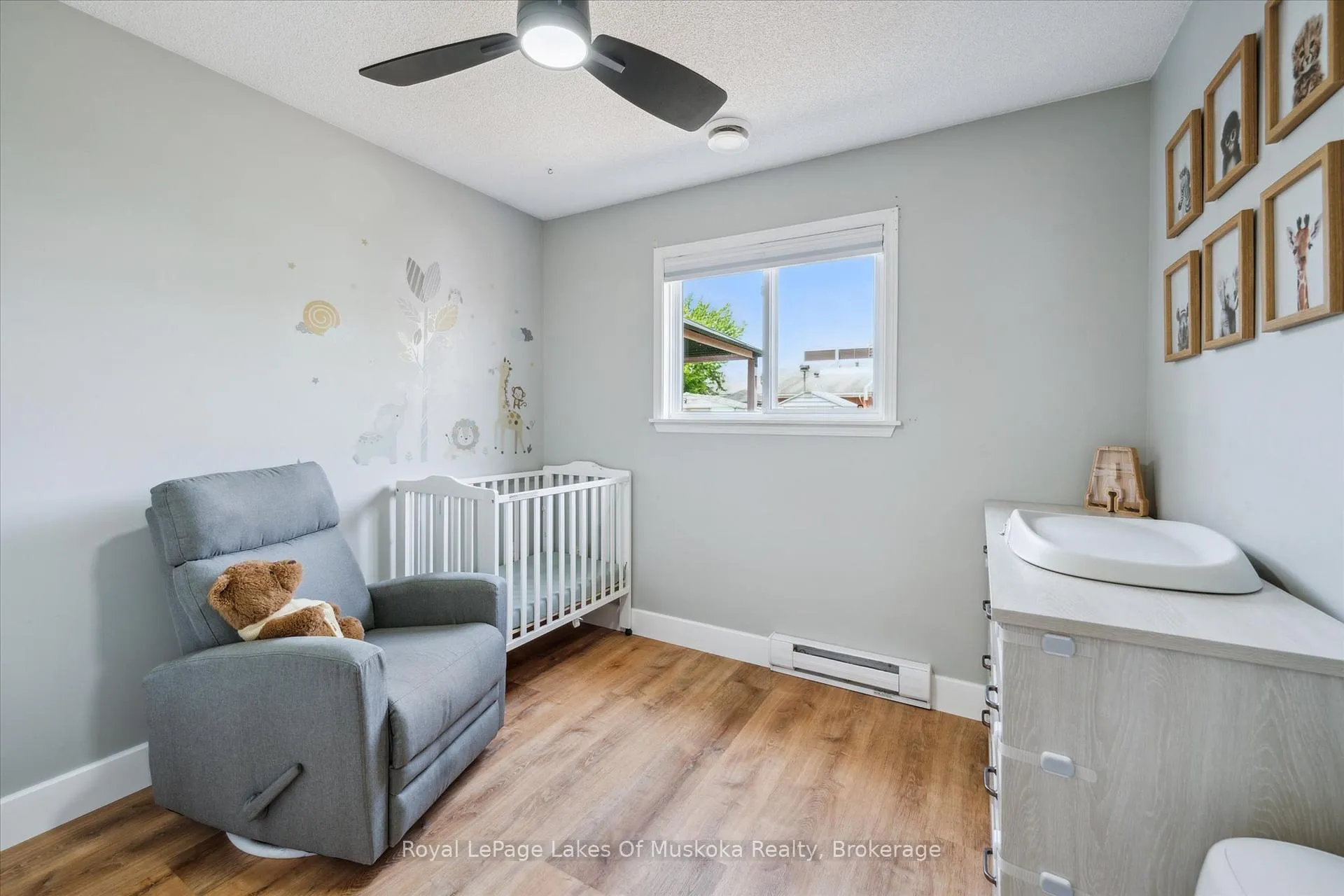 Photo 18 of 93 Balls Drive, Bracebridge, Monck (Bracebridge) — HOMEH