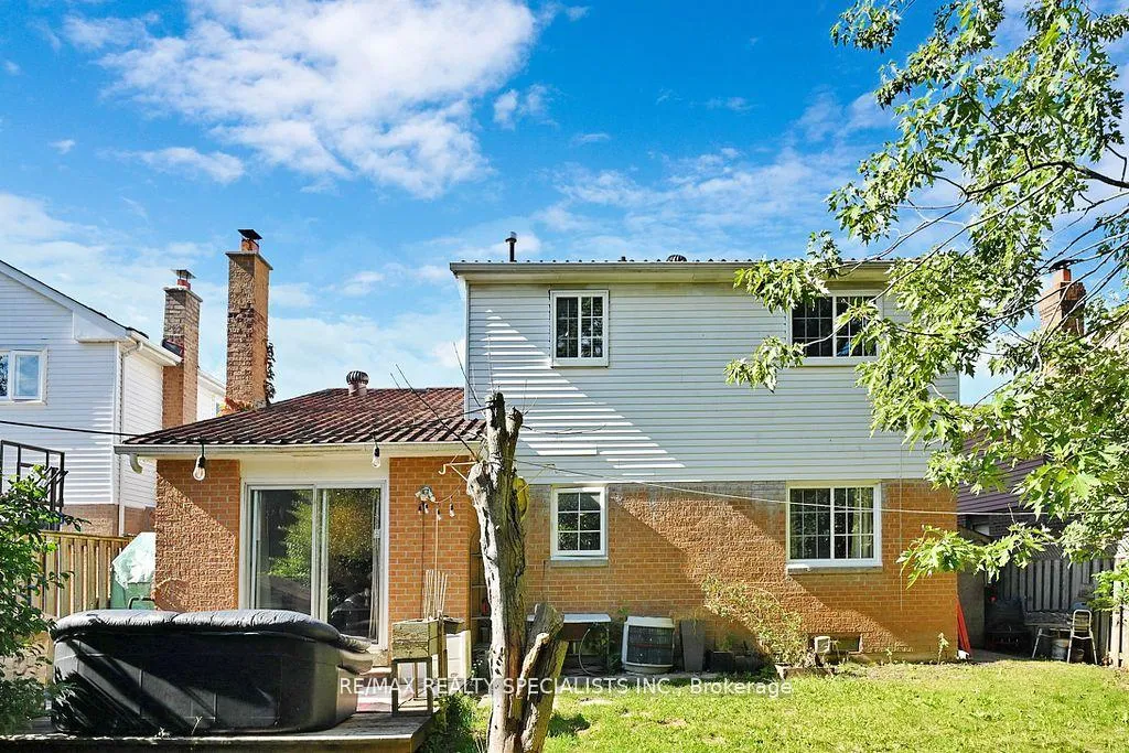Photo 35 of 76 Jill Crescent, Brampton, Northgate — HOMEH