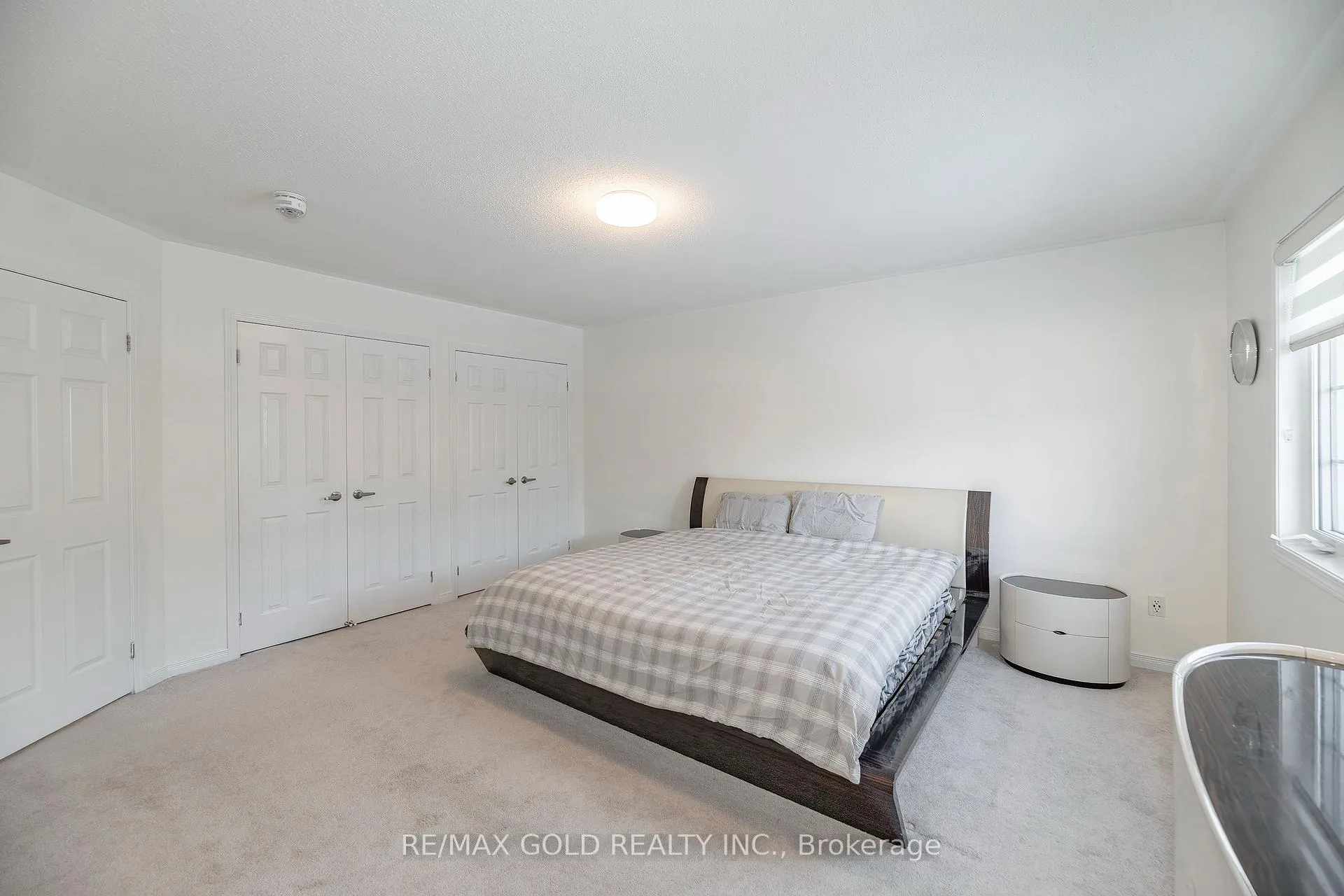 Photo 9 of 84 Honeyview Trail, Brampton, Bram East — HOMEH