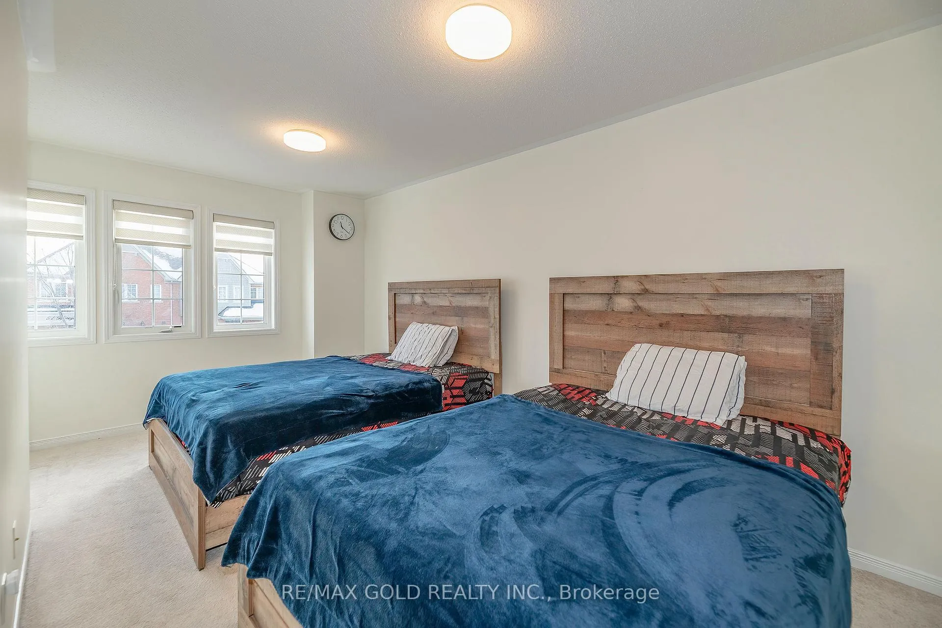Photo 16 of 84 Honeyview Trail, Brampton, Bram East — HOMEH