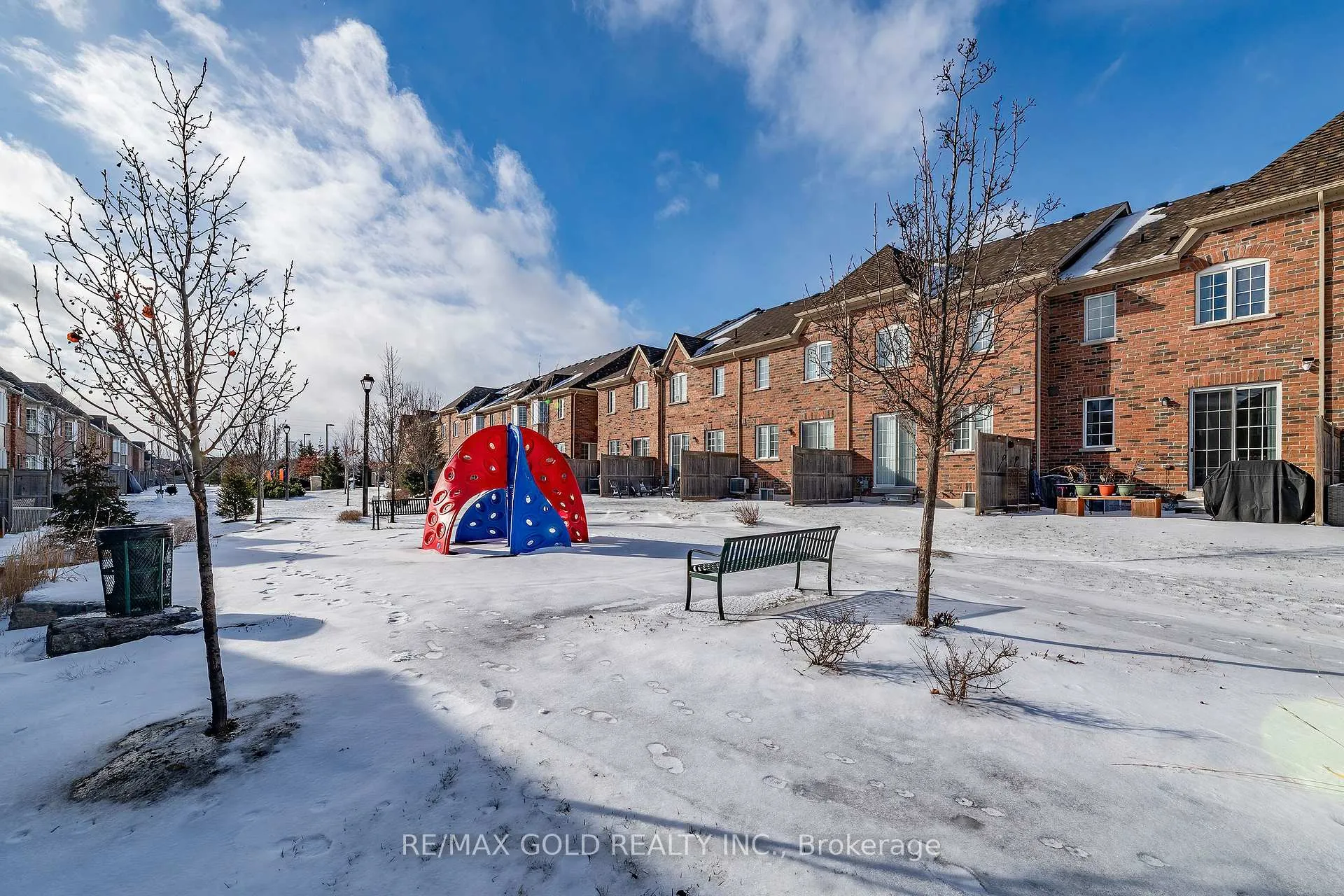 Photo 23 of 84 Honeyview Trail, Brampton, Bram East — HOMEH