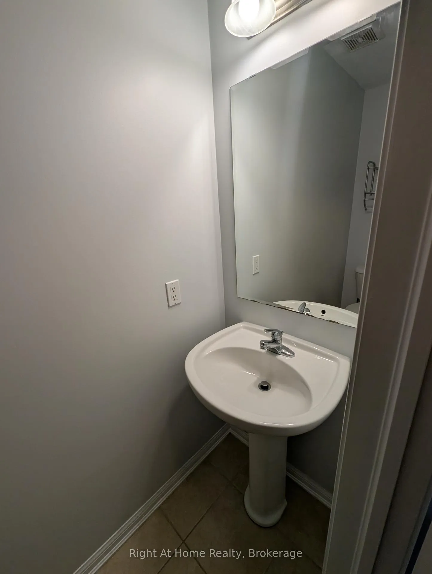 Photo 13 of 650 Frank Place, Milton, Harrison — HOMEH