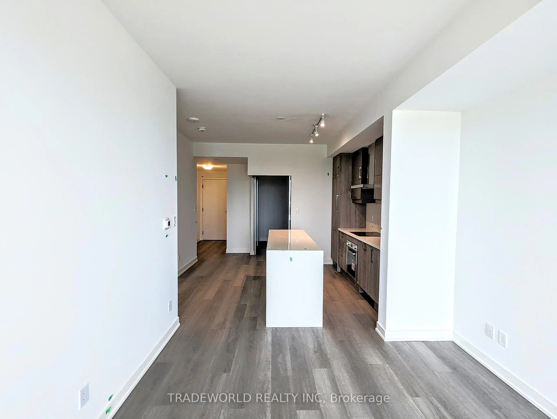 Photo 12 of Unit 710, 38 Simcoe Promenade, Markham, Unionville — HOMEH