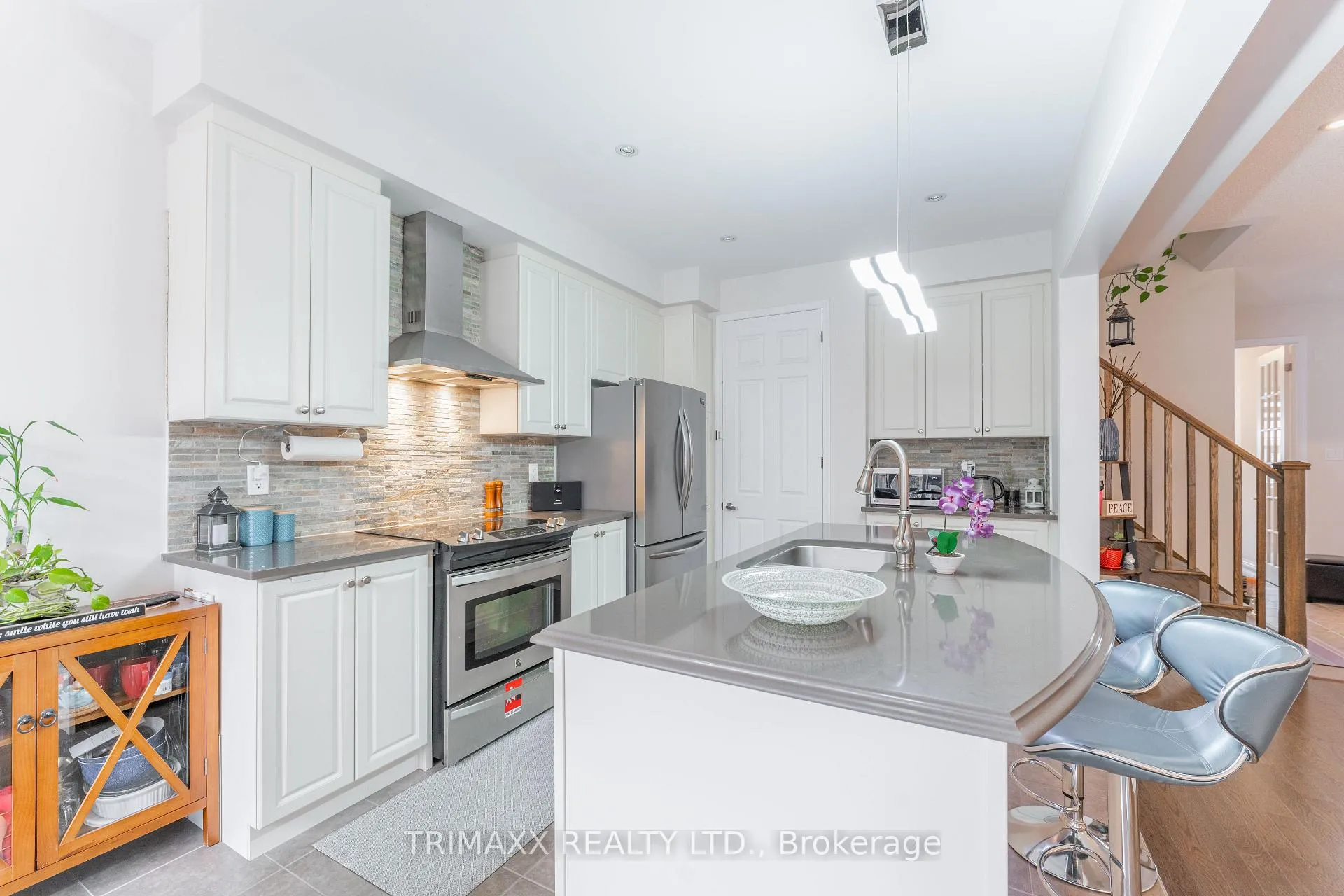 Photo 10 of 68 Robert Parkinson Drive, Brampton, Northwest Brampton — HOMEH