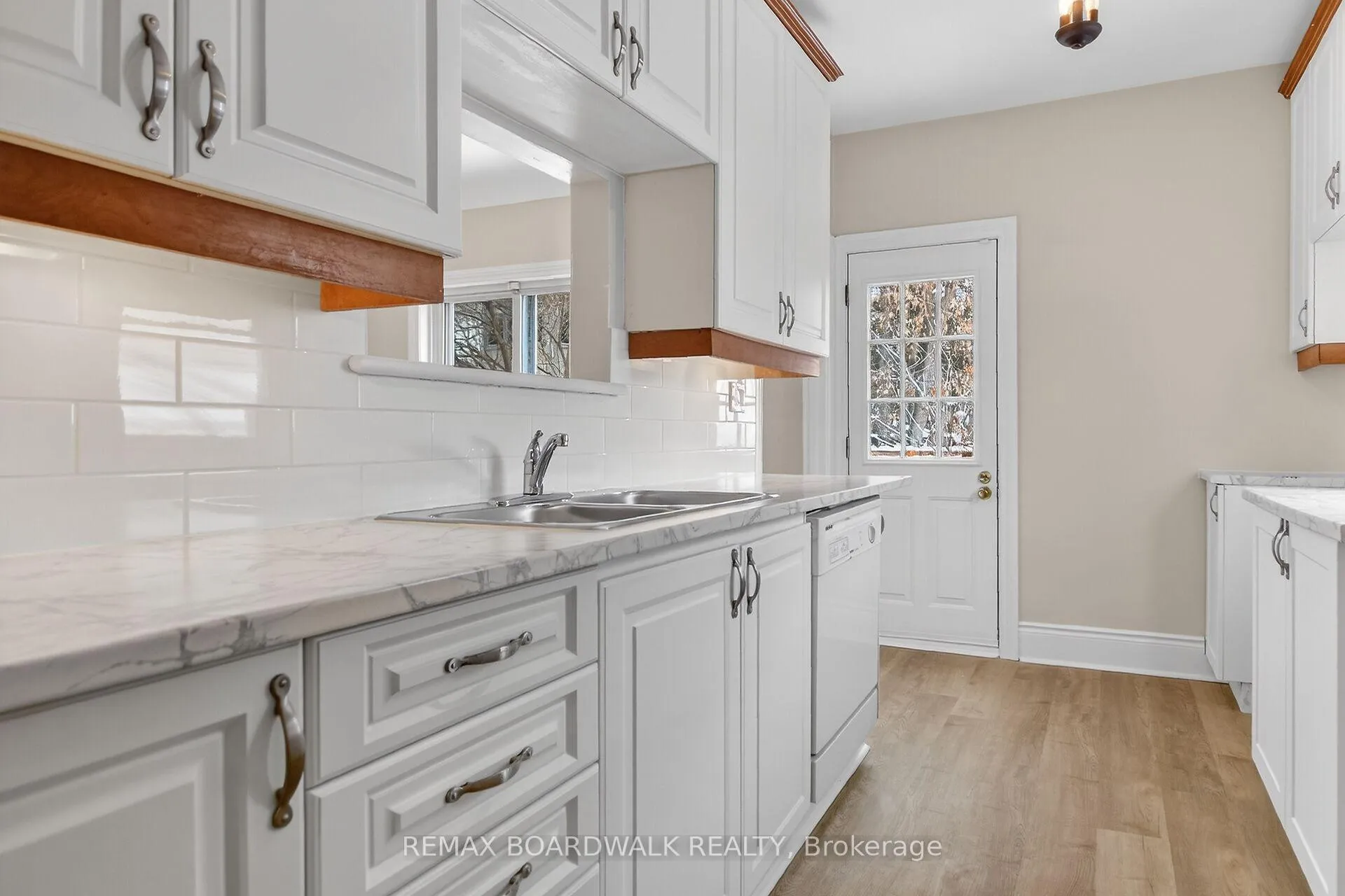 Photo 12 of 11 Cameron Avenue, Ottawa, Old Ottawa South — HOMEH