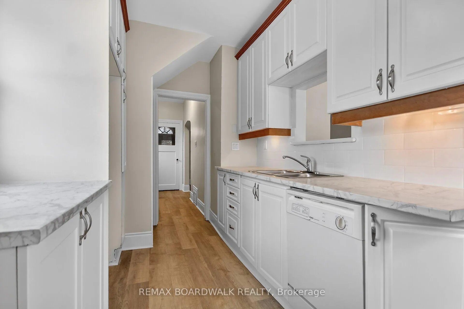 Photo 15 of 11 Cameron Avenue, Ottawa, Old Ottawa South — HOMEH