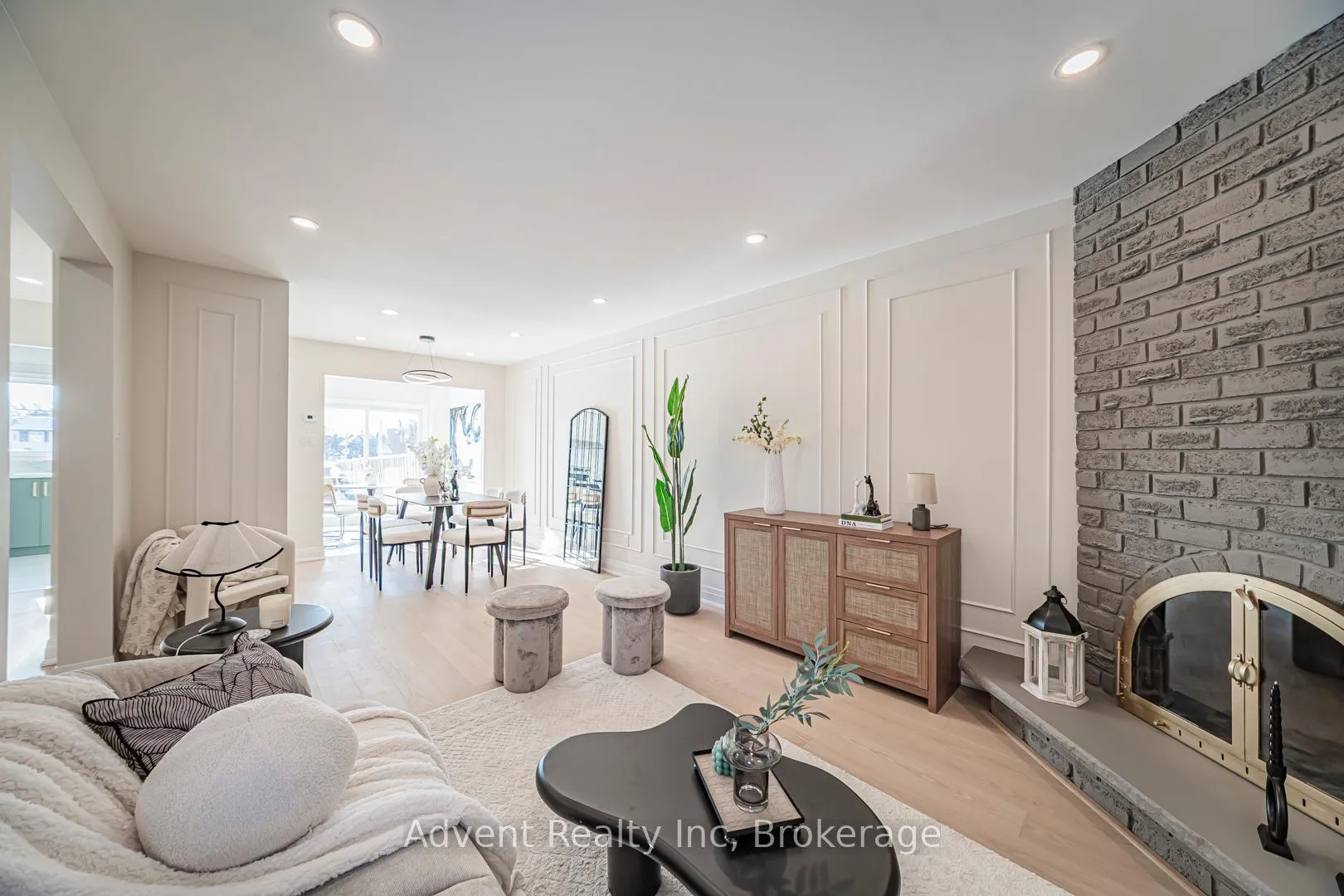 Photo 9 of 53 Cheeseman Drive, Markham, Milliken Mills West — HOMEH