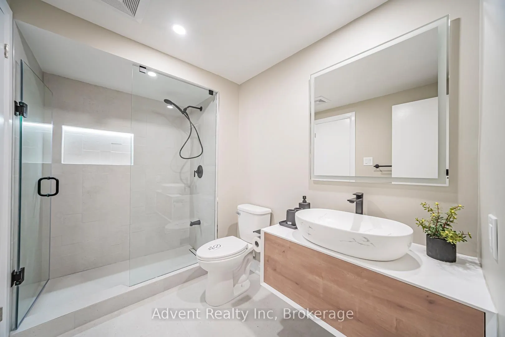Photo 23 of 53 Cheeseman Drive, Markham, Milliken Mills West — HOMEH