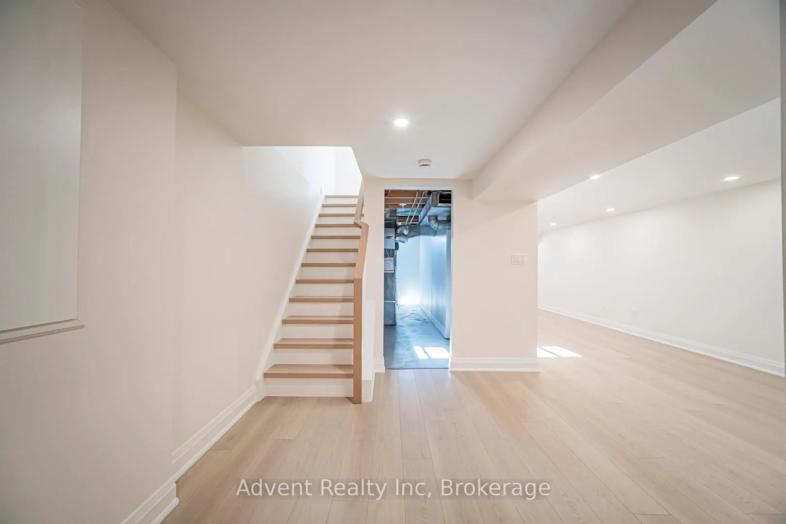 Photo 28 of 53 Cheeseman Drive, Markham, Milliken Mills West — HOMEH