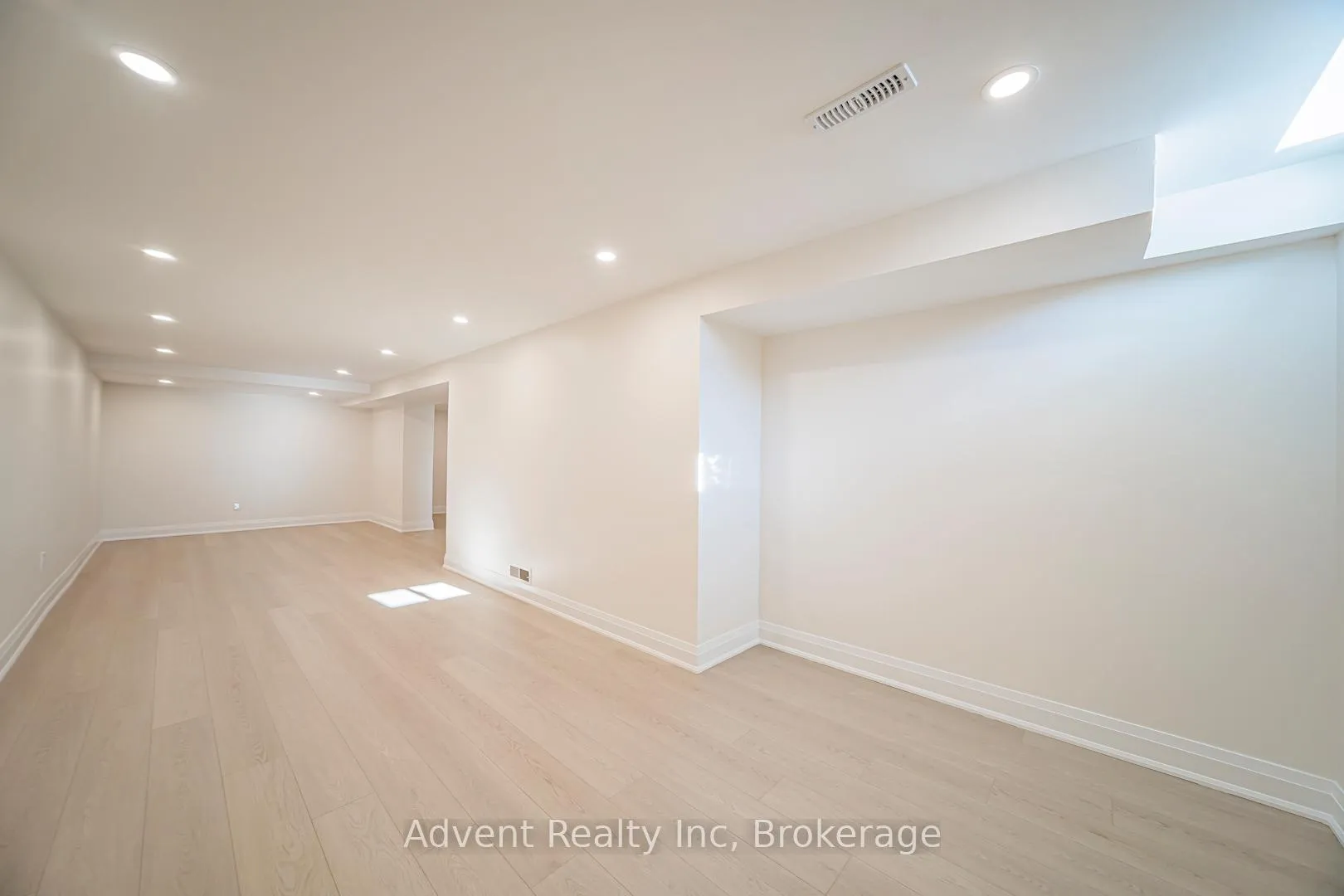 Photo 30 of 53 Cheeseman Drive, Markham, Milliken Mills West — HOMEH