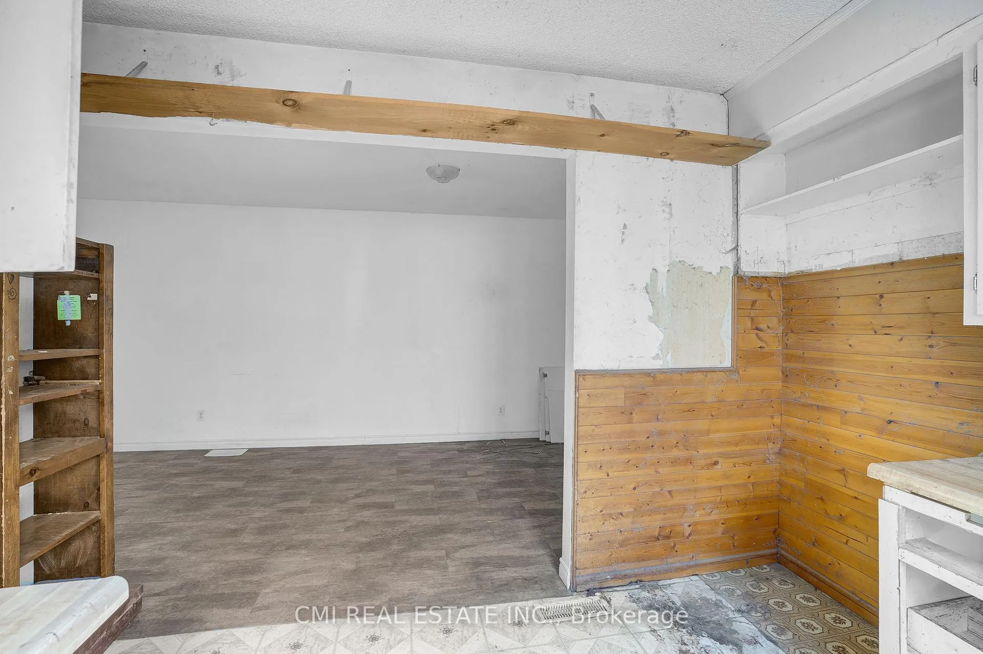 Photo 13 of 135 Madison Avenue S, Kitchener — HOMEH