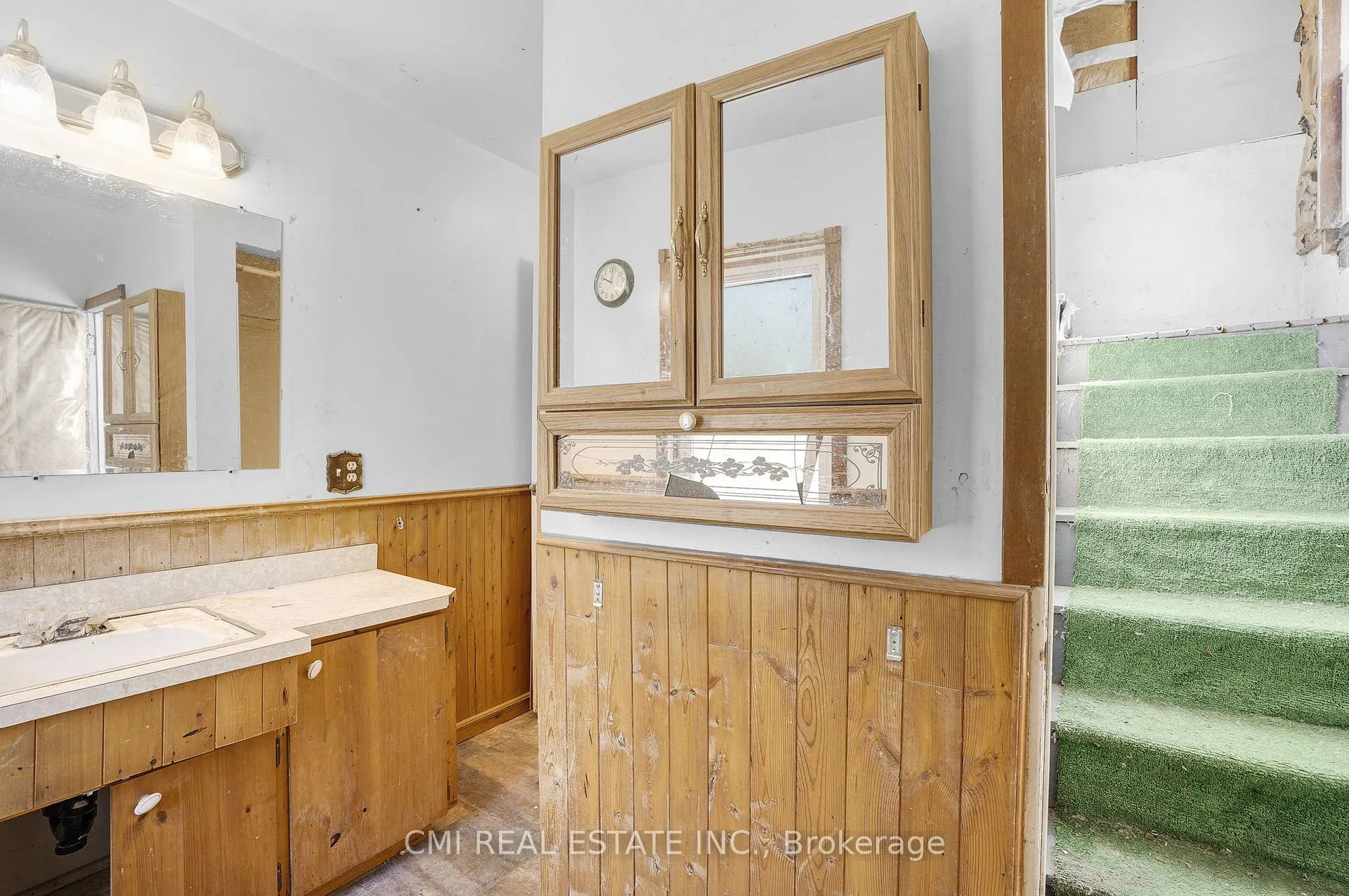 Photo 18 of 135 Madison Avenue S, Kitchener — HOMEH