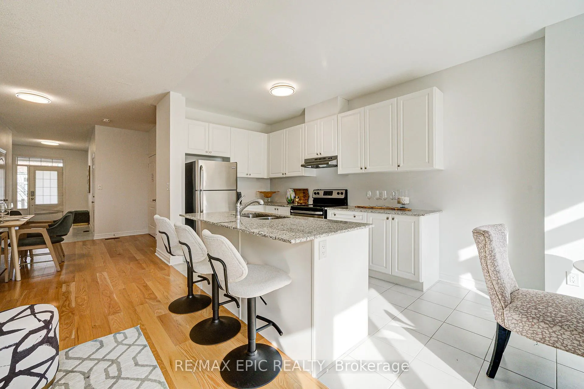 Photo 15 of 382 William Graham Drive, Aurora, Rural Aurora — HOMEH