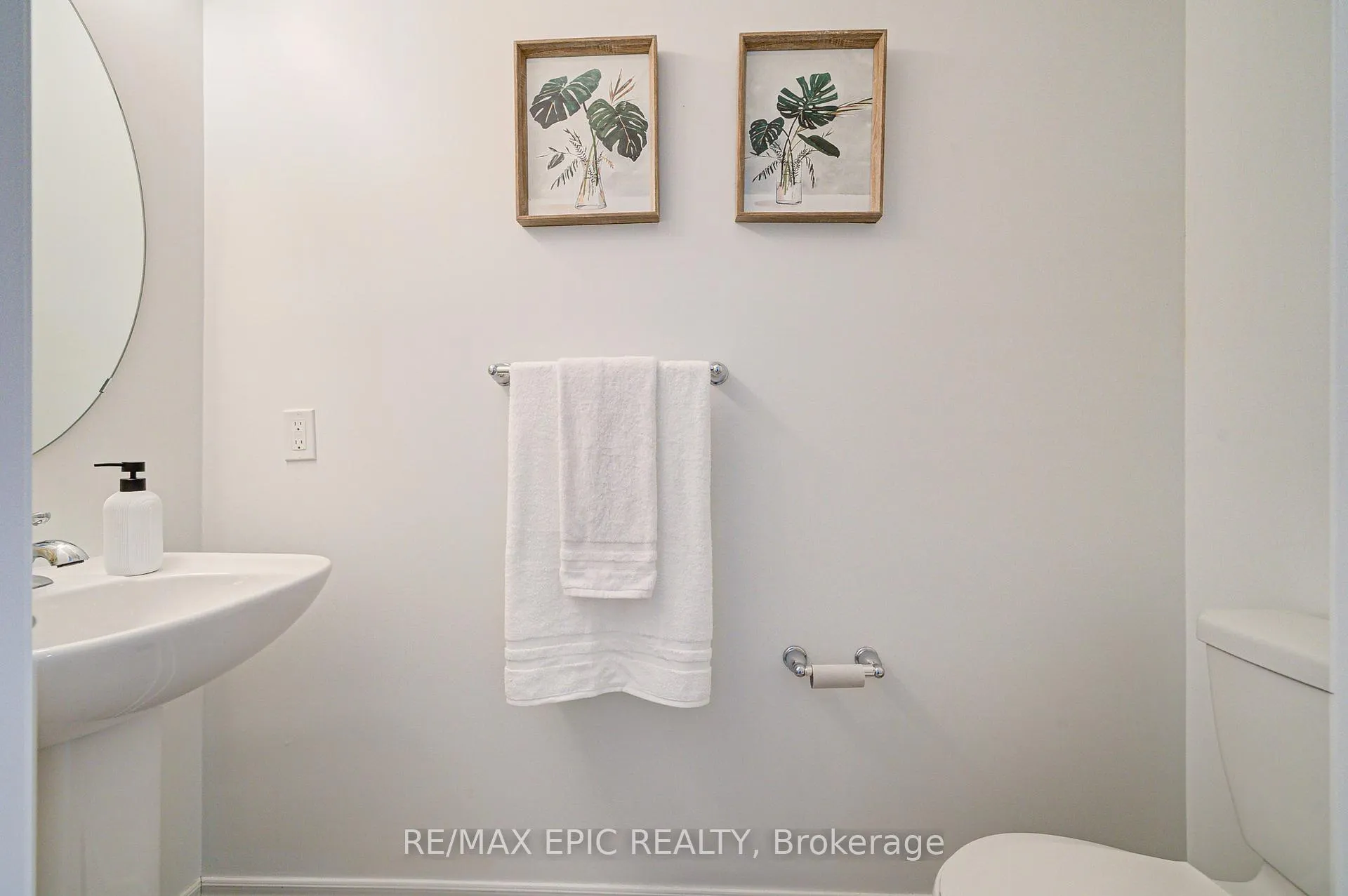 Photo 20 of 382 William Graham Drive, Aurora, Rural Aurora — HOMEH