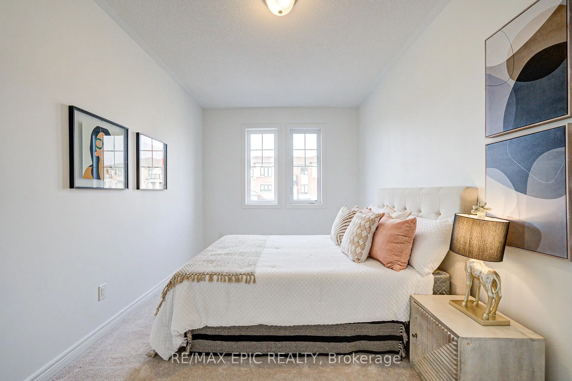 Photo 21 of 382 William Graham Drive, Aurora, Rural Aurora — HOMEH