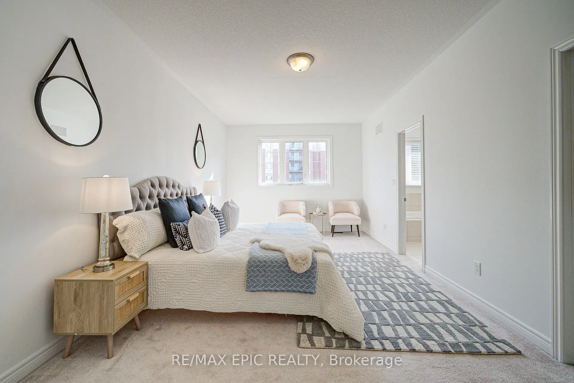 Photo 30 of 382 William Graham Drive, Aurora, Rural Aurora — HOMEH