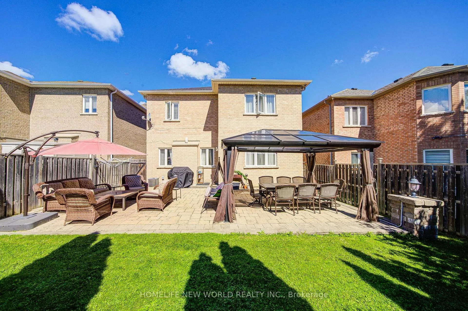 Photo 7 of 131 Ner Israel Drive, Vaughan, Patterson — HOMEH