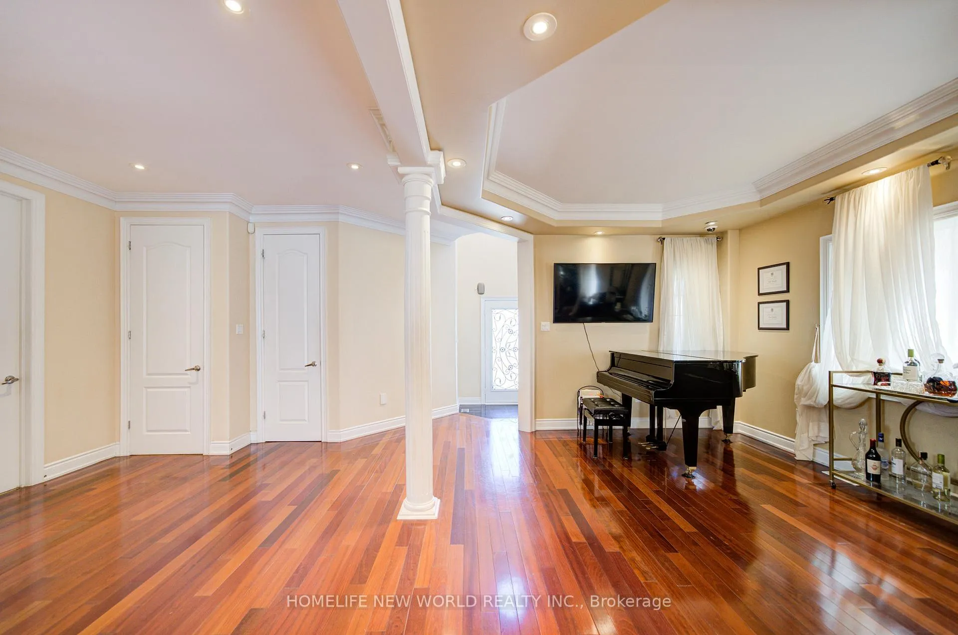 Photo 18 of 131 Ner Israel Drive, Vaughan, Patterson — HOMEH