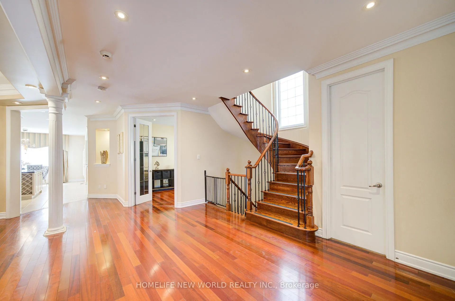 Photo 41 of 131 Ner Israel Drive, Vaughan, Patterson — HOMEH