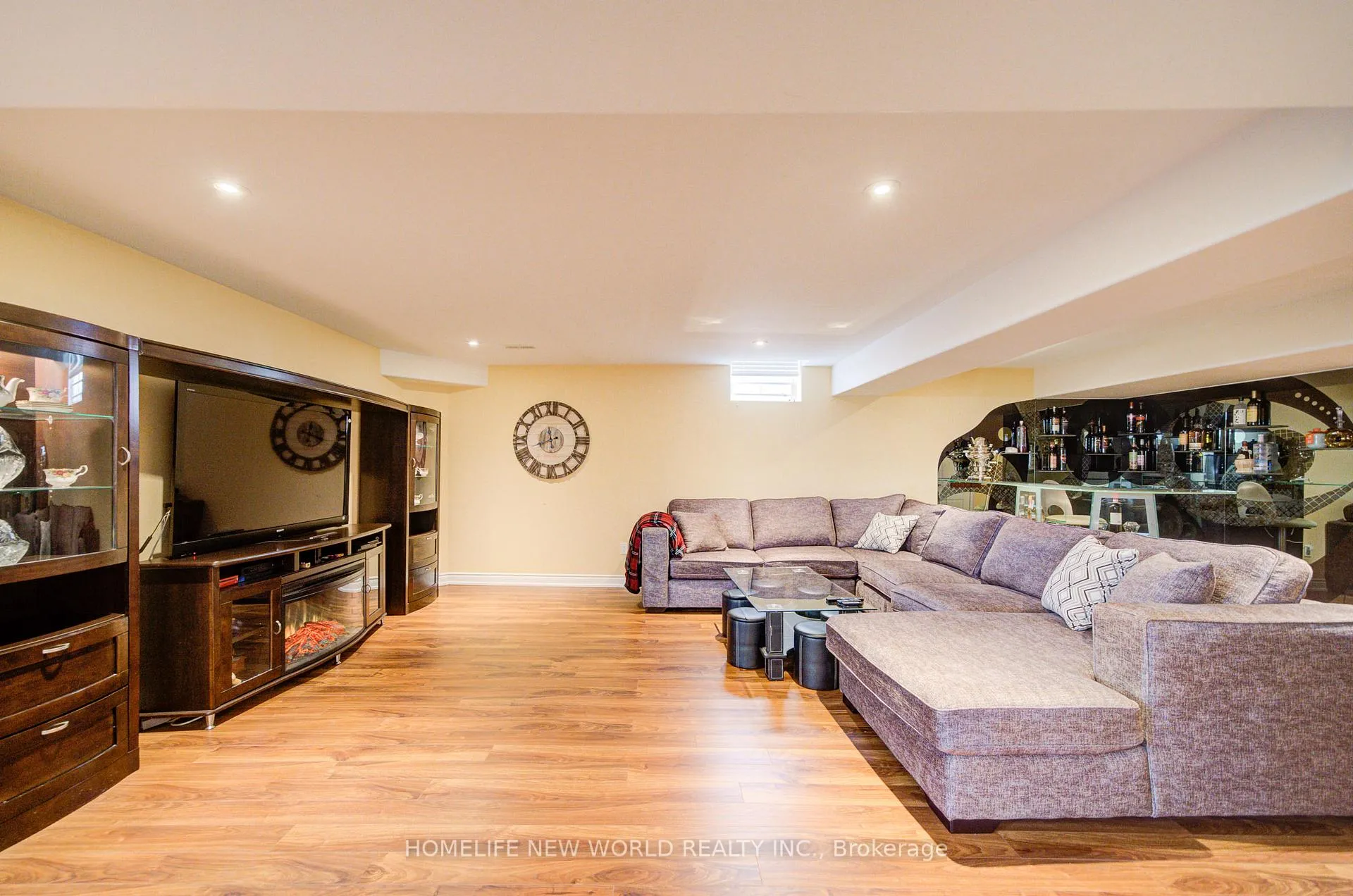 Photo 43 of 131 Ner Israel Drive, Vaughan, Patterson — HOMEH