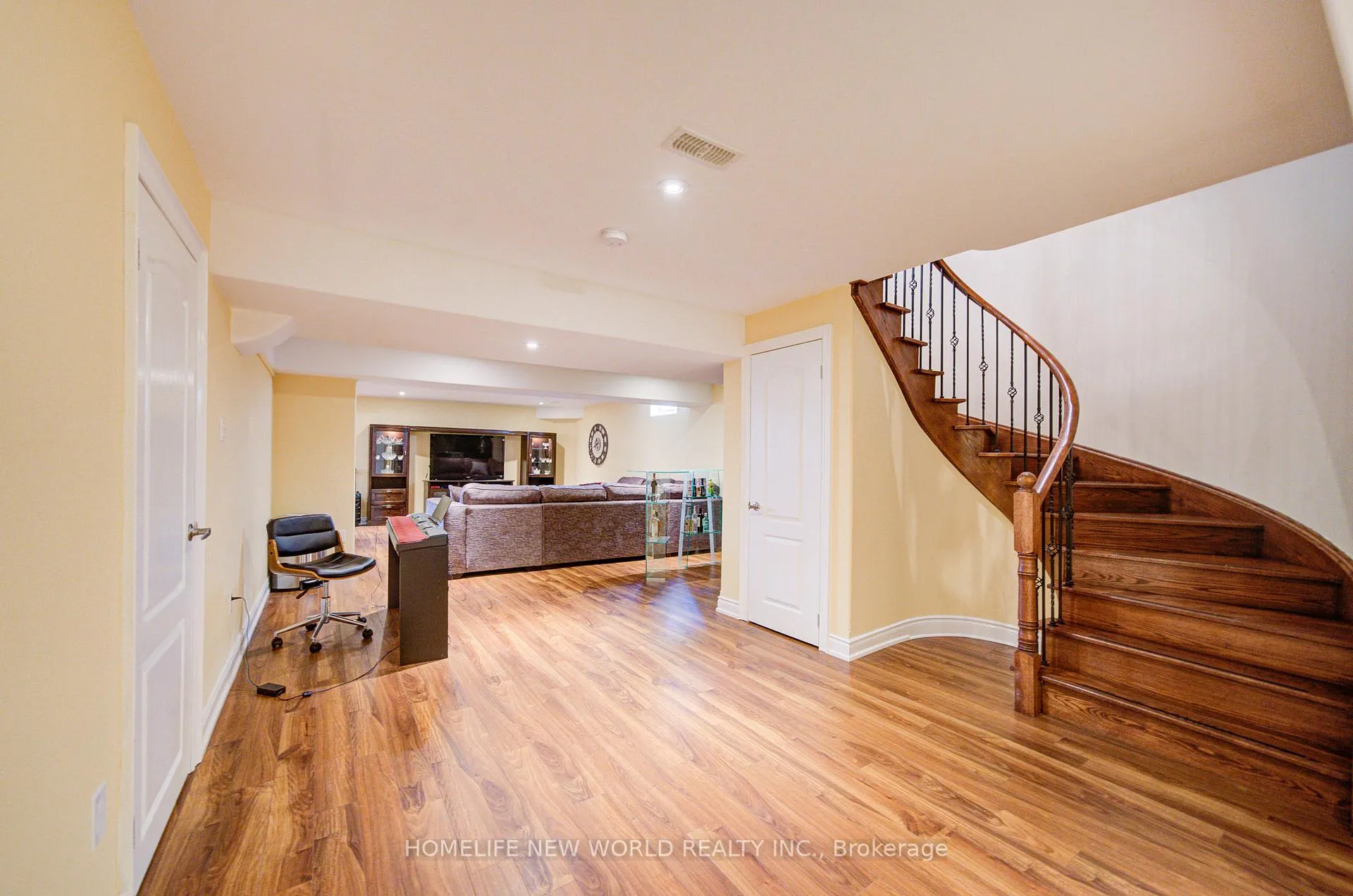 Photo 46 of 131 Ner Israel Drive, Vaughan, Patterson — HOMEH