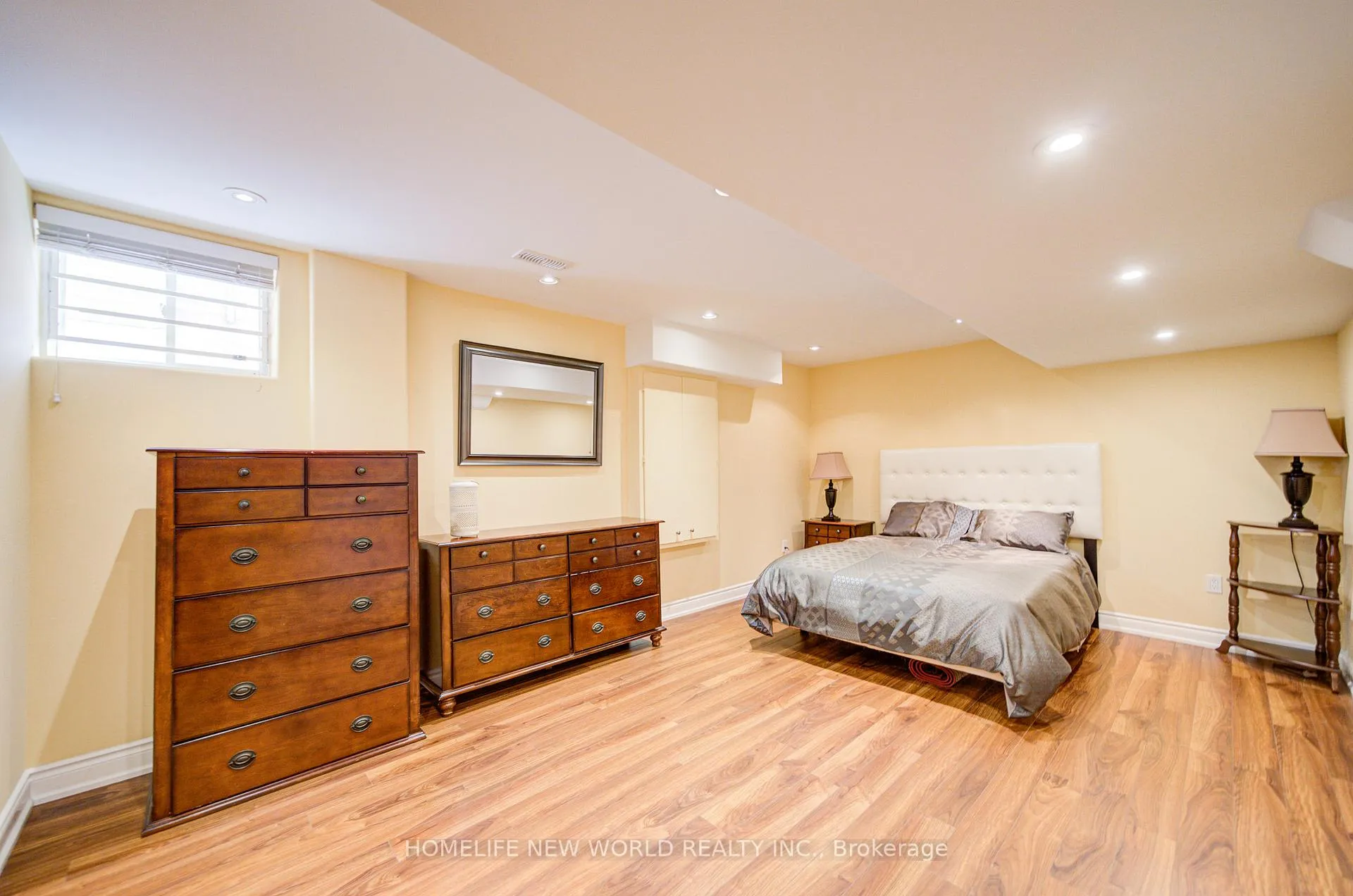 Photo 48 of 131 Ner Israel Drive, Vaughan, Patterson — HOMEH