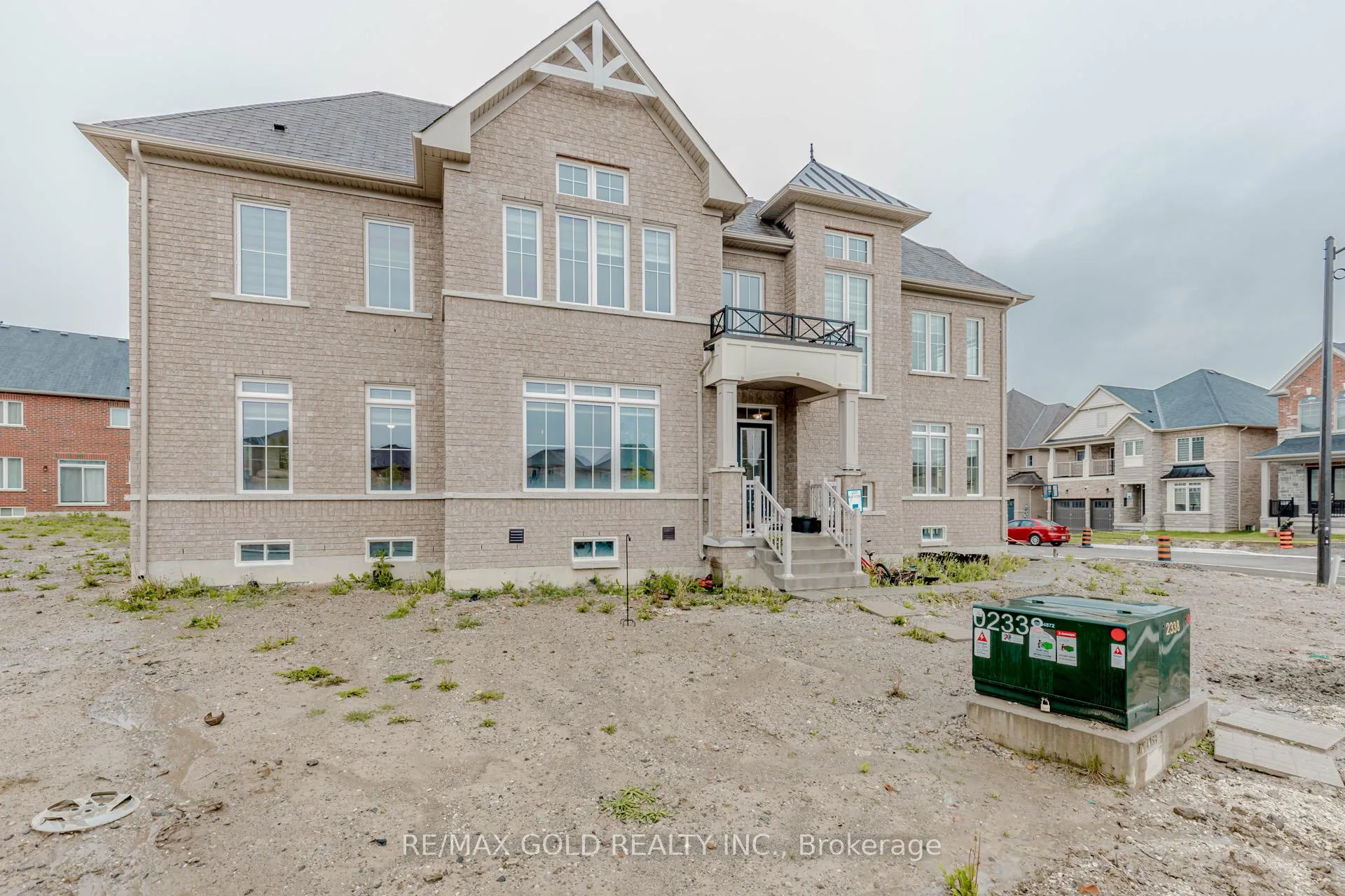 Photo 2 of 7 Portman Street, Caledon, Rural Caledon — HOMEH