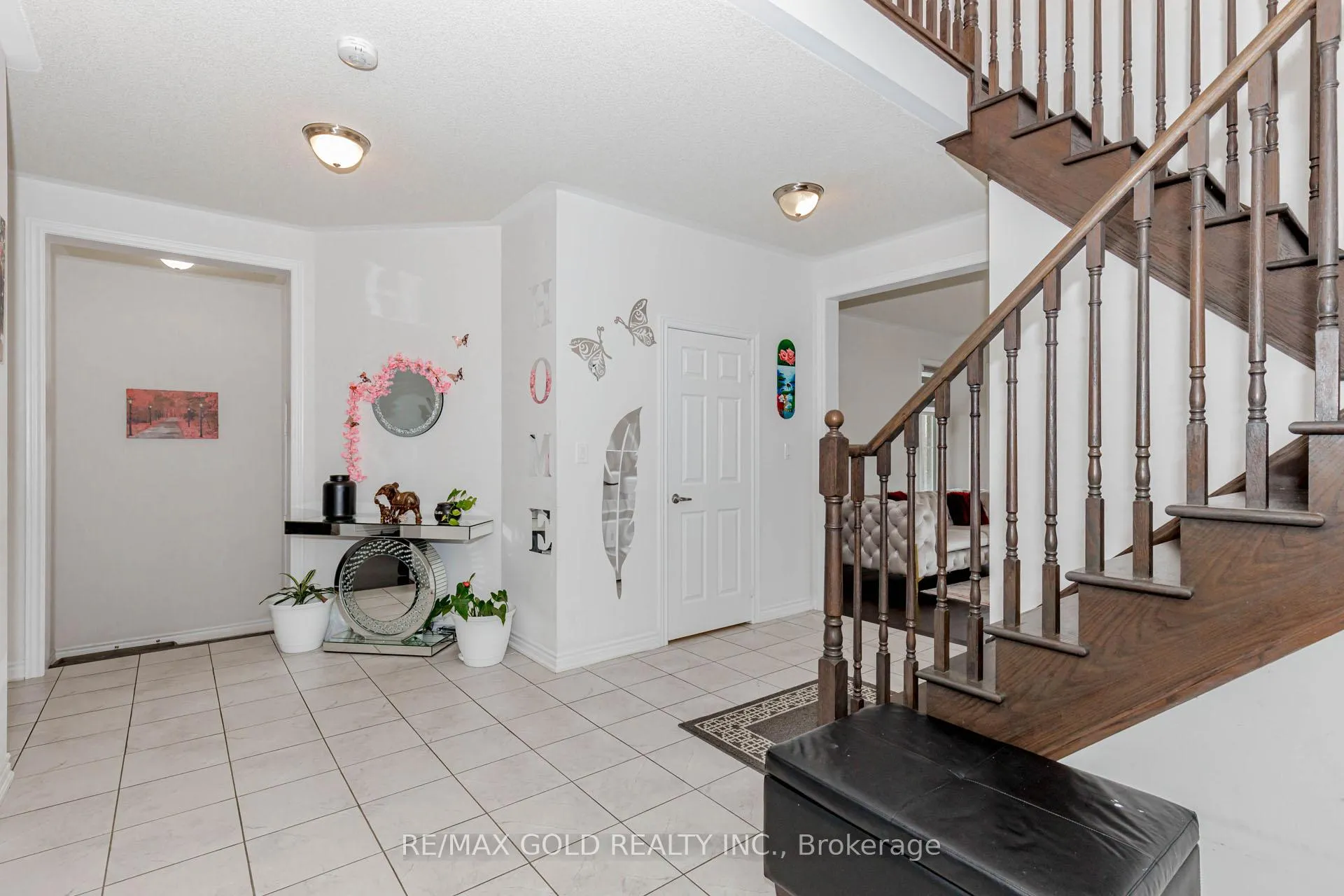 Photo 7 of 7 Portman Street, Caledon, Rural Caledon — HOMEH