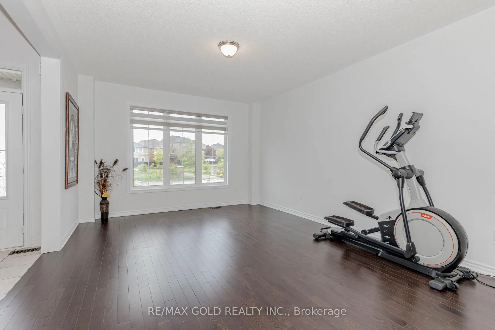 Photo 11 of 7 Portman Street, Caledon, Rural Caledon — HOMEH