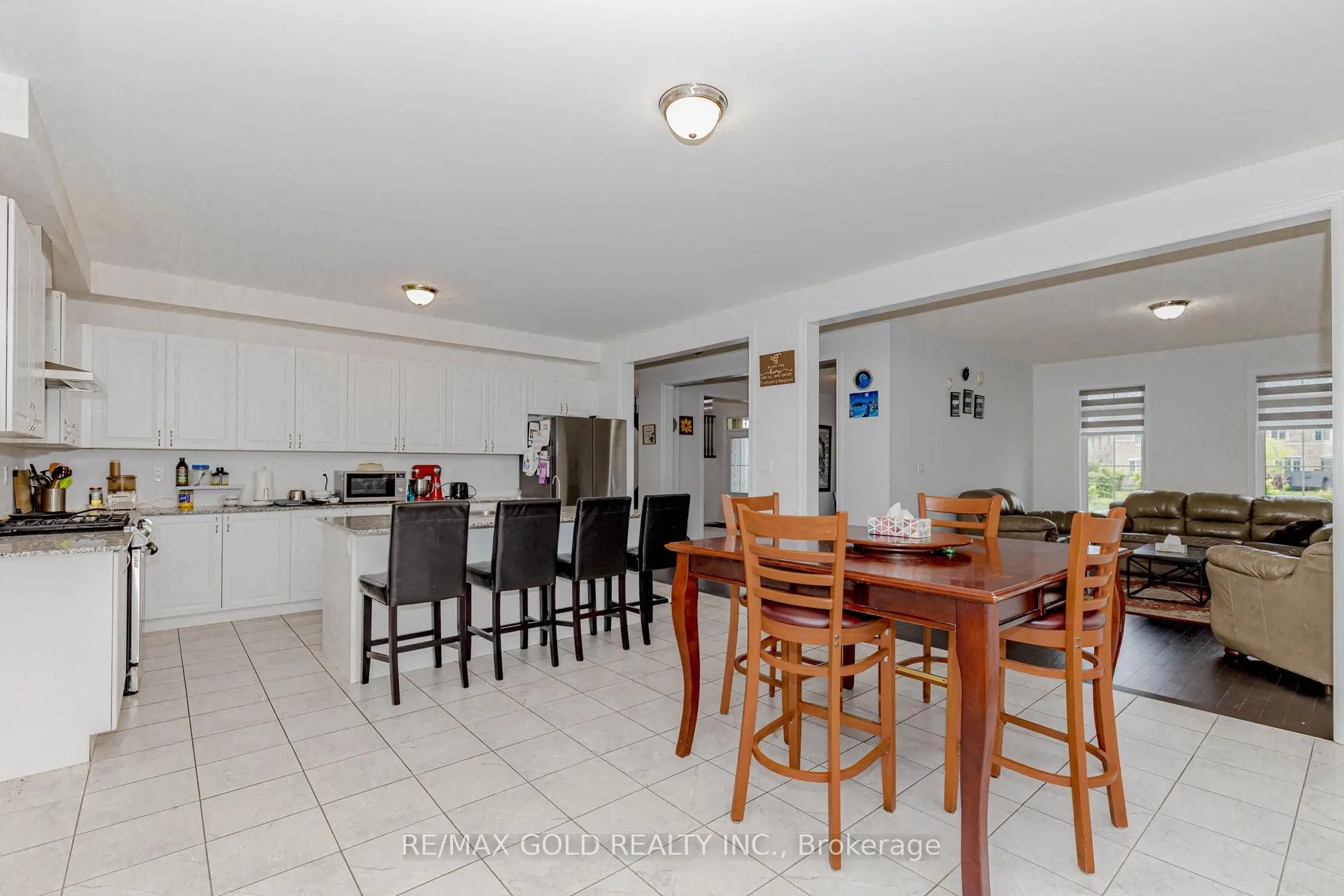 Photo 21 of 7 Portman Street, Caledon, Rural Caledon — HOMEH