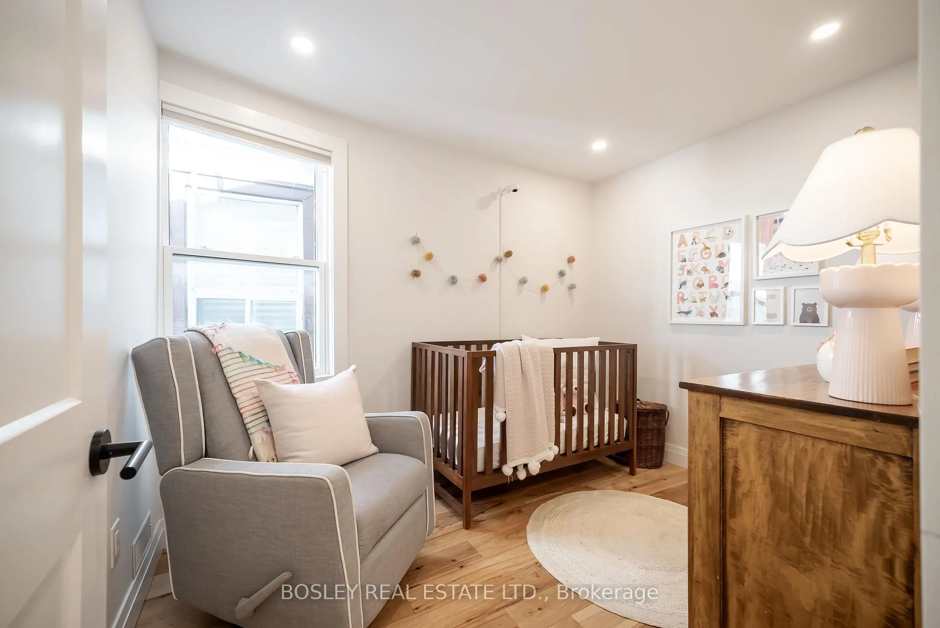 Photo 20 of 102 Woodfield Road, Toronto, Greenwood-Coxwell — HOMEH