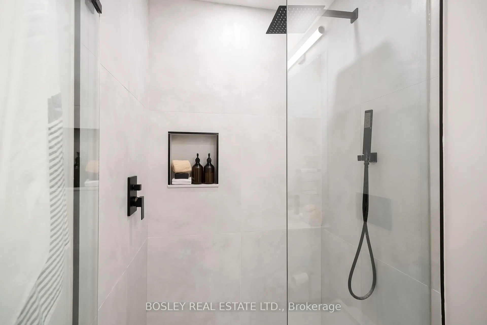 Photo 29 of 102 Woodfield Road, Toronto, Greenwood-Coxwell — HOMEH