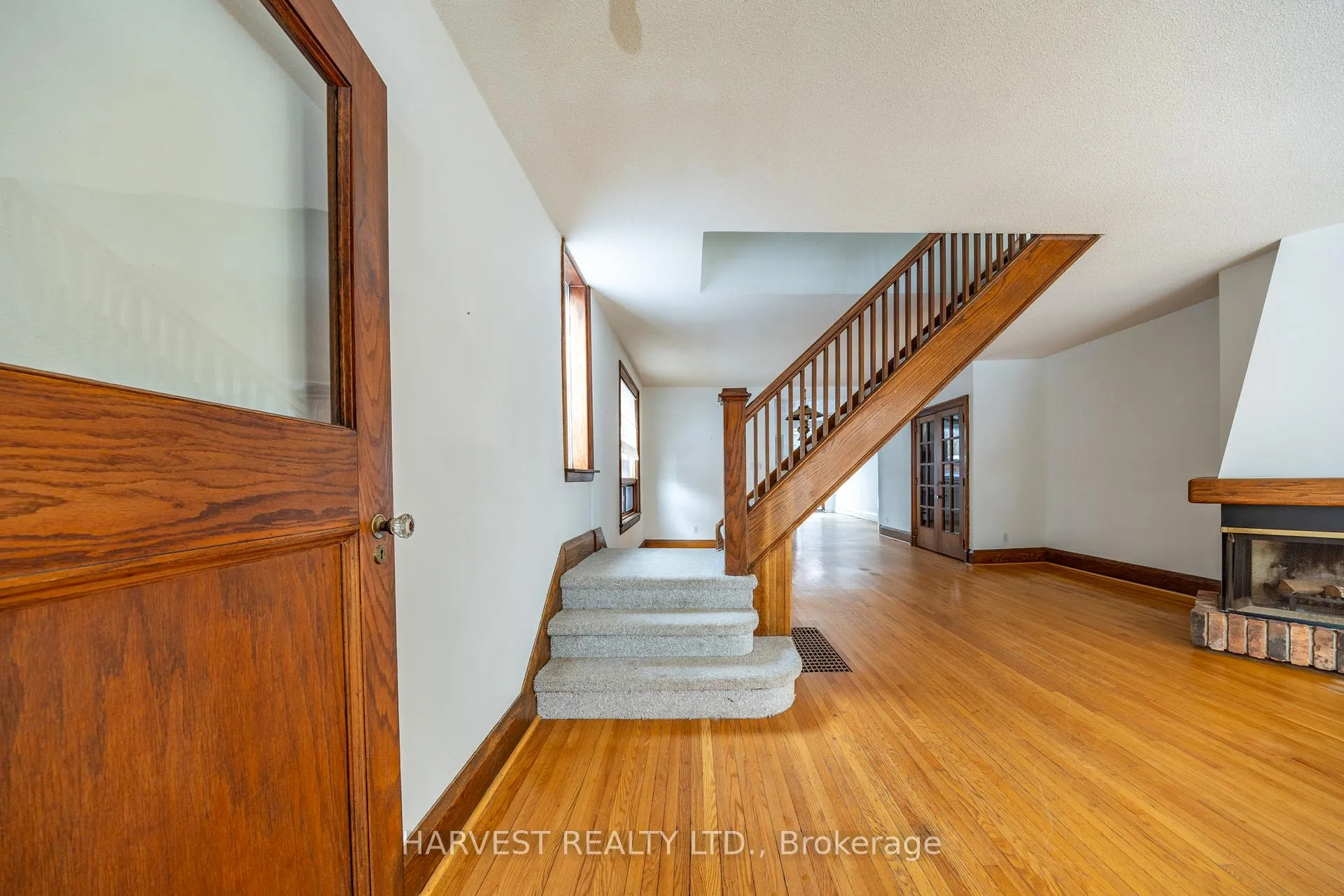 Photo 3 of 14 Tilson Road, Toronto, Mount Pleasant East — HOMEH